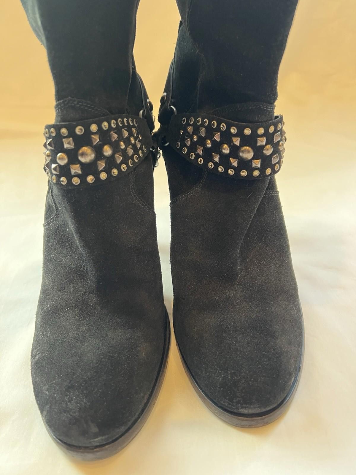 Barneys New York Barneys New York Womens Black Suede Studded Cowboy Boots 8.5 Size US 8.5 / IT 38.5 - 9 Thumbnail