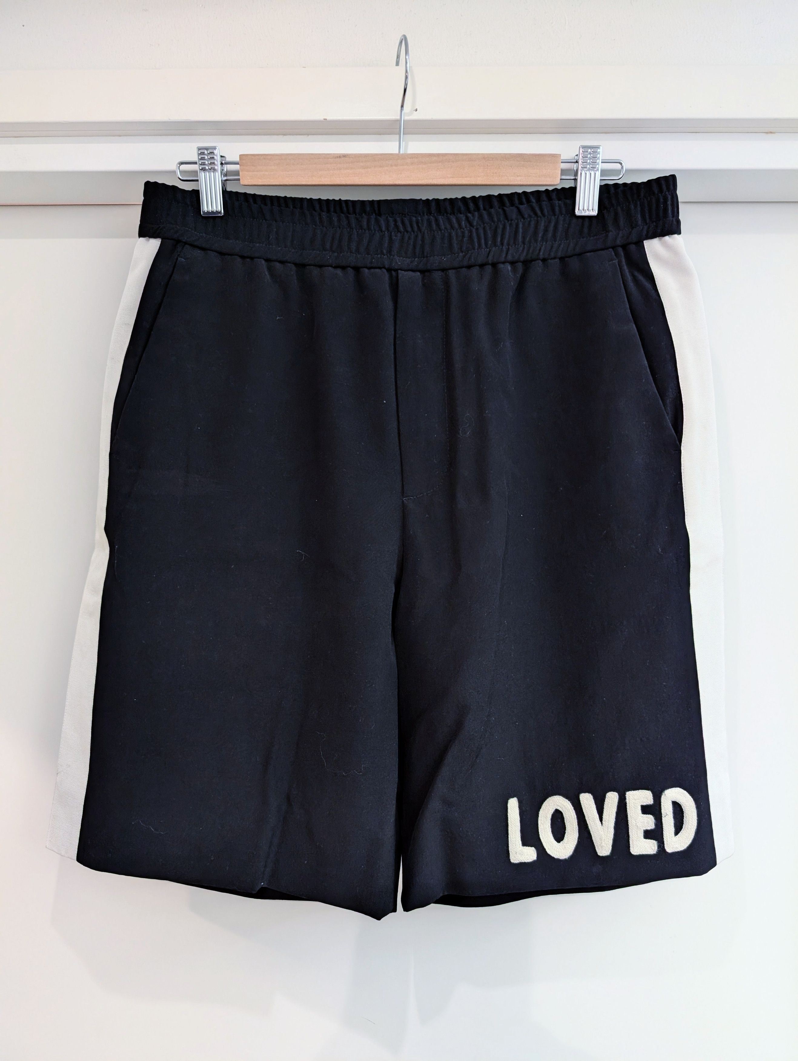Gucci Gucci "LOVED" chain stitched wool shorts, 48 (fits M-L) Size US 32 / EU 48 - 2 Thumbnail