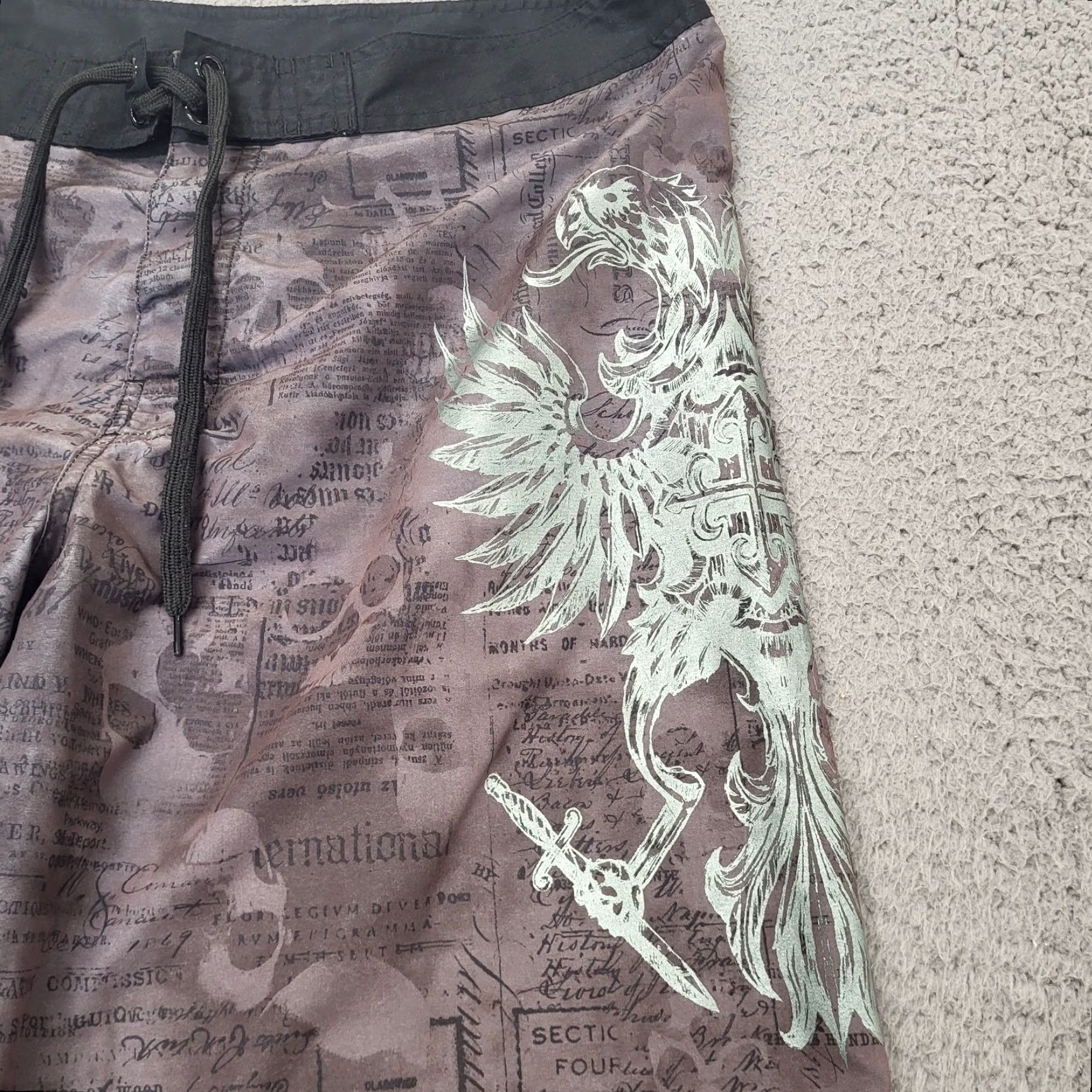 Joe Boxer Joe Boxer Board Shorts Men Size 34 Black Skulls Eagle Swim Trunks Size US 34 / EU 50 - 7 Thumbnail