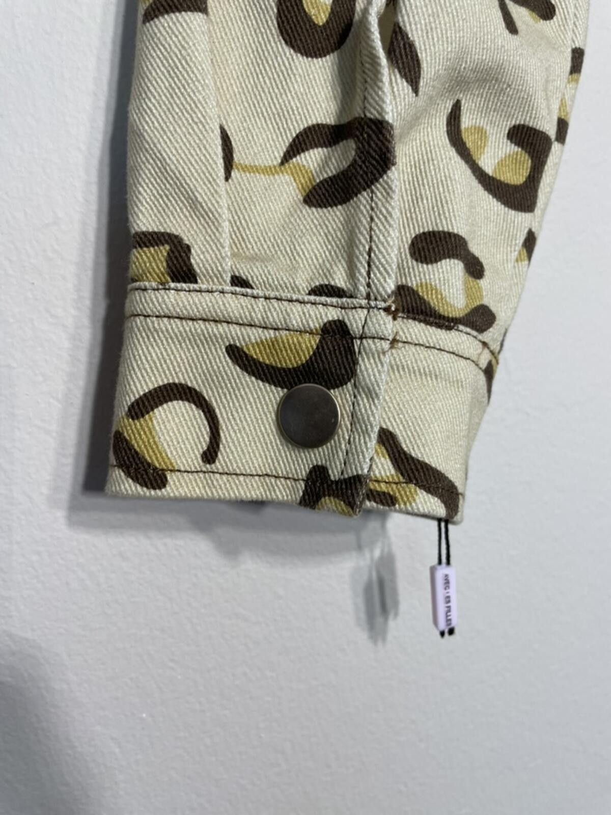 Other Avec Les Filles Leopard Cropped Denim Trucker Jacket New XS Size XS / US 0-2 / IT 36-38 - 7 Thumbnail