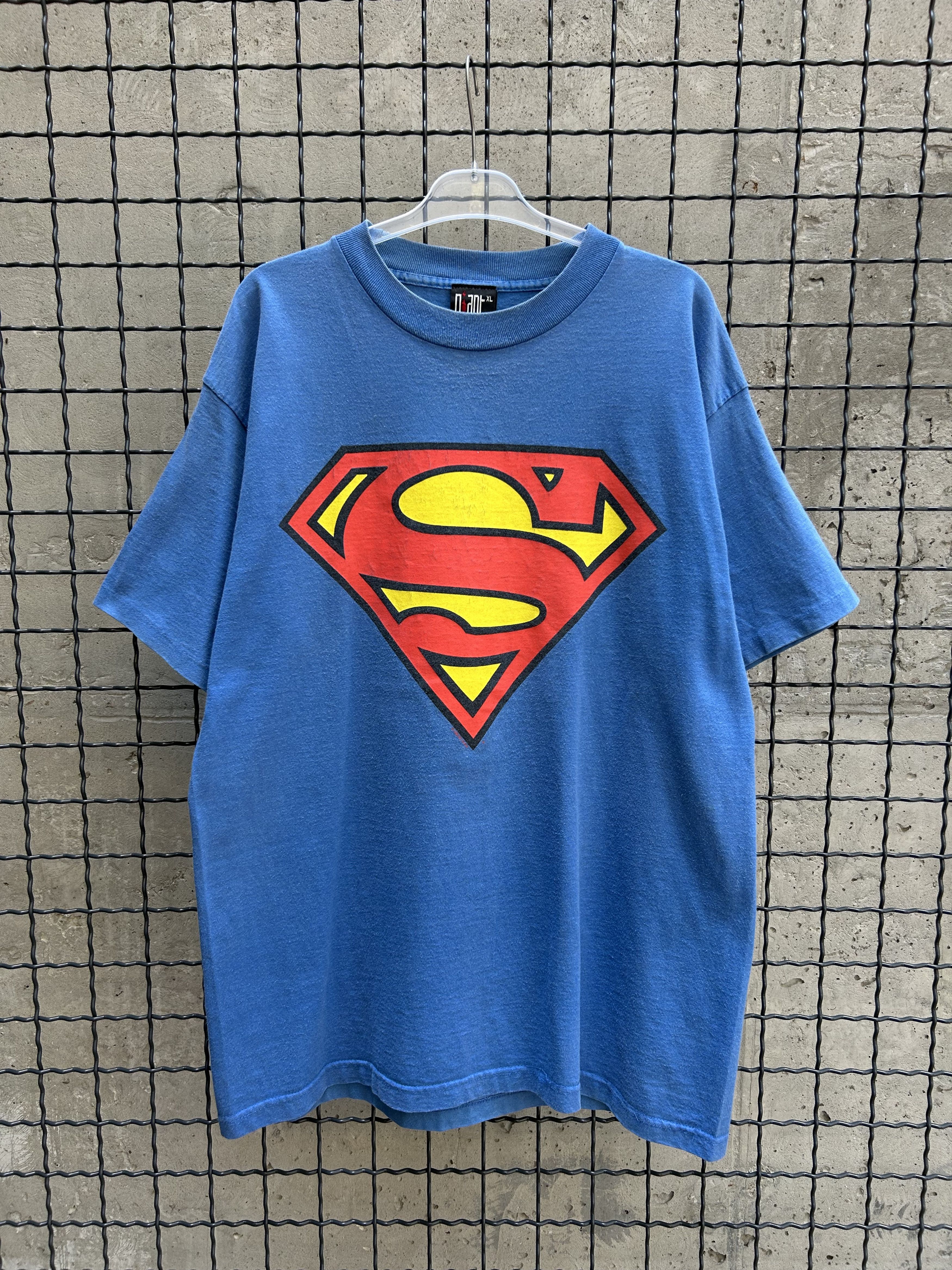 Other Vintage 1996 Superman Movie Giant T-shirt Size US XL / EU 56 / 4 - 1 Thumbnail