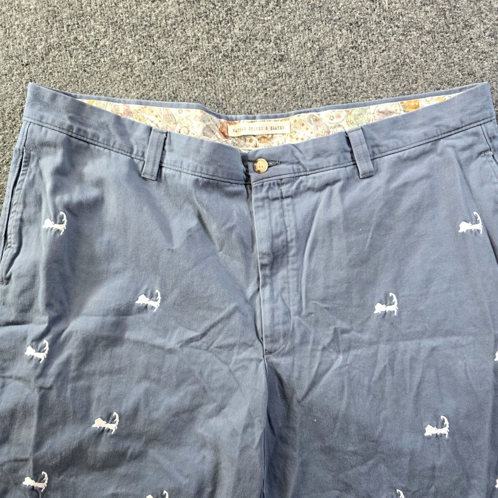 Vintage Washed Stoned Beaten Shorts Mens 42 Gray Blue Massachusetts Embroidery Preppy Chino Regular Short Inseam 10 in Embroidered Pockets Size US 42 / EU 58 - 2 Thumbnail