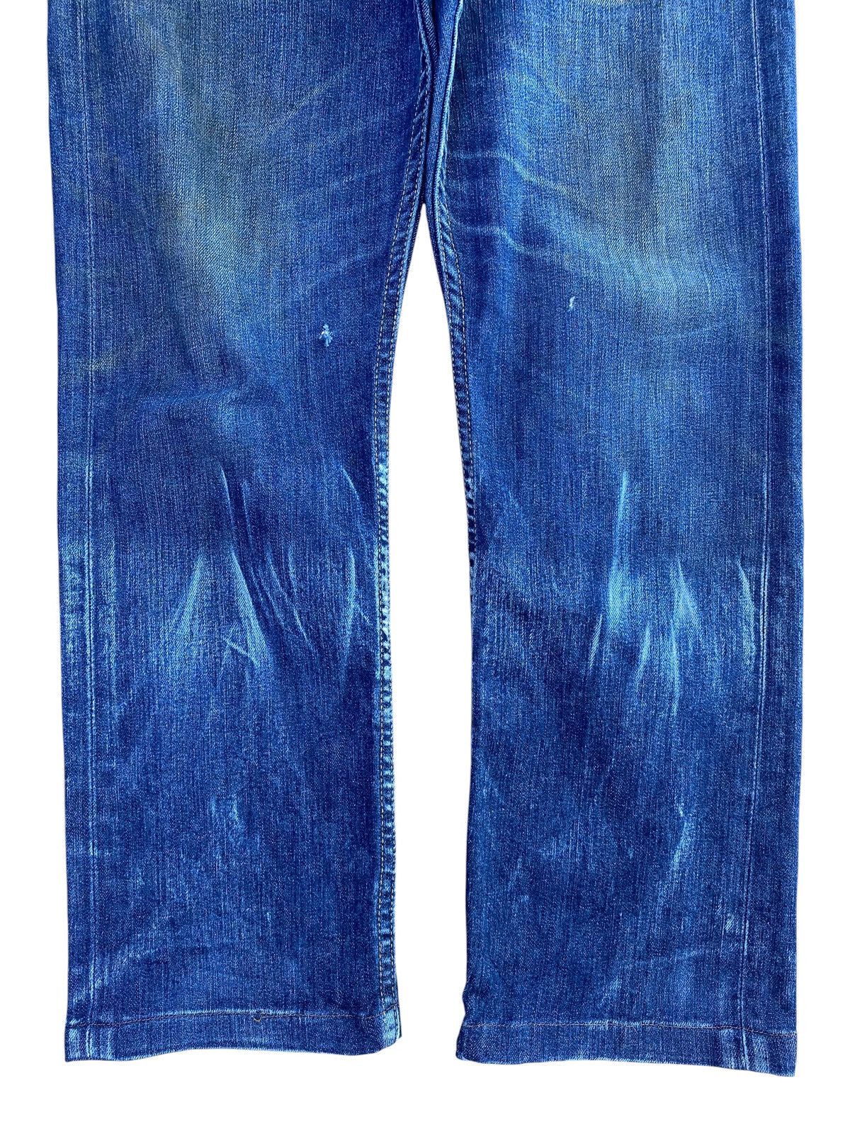 Levi's Vintage Levi’s 513 Dark Blue Wash Style Loose Jeans Size US 32 / EU 48 - 9 Thumbnail