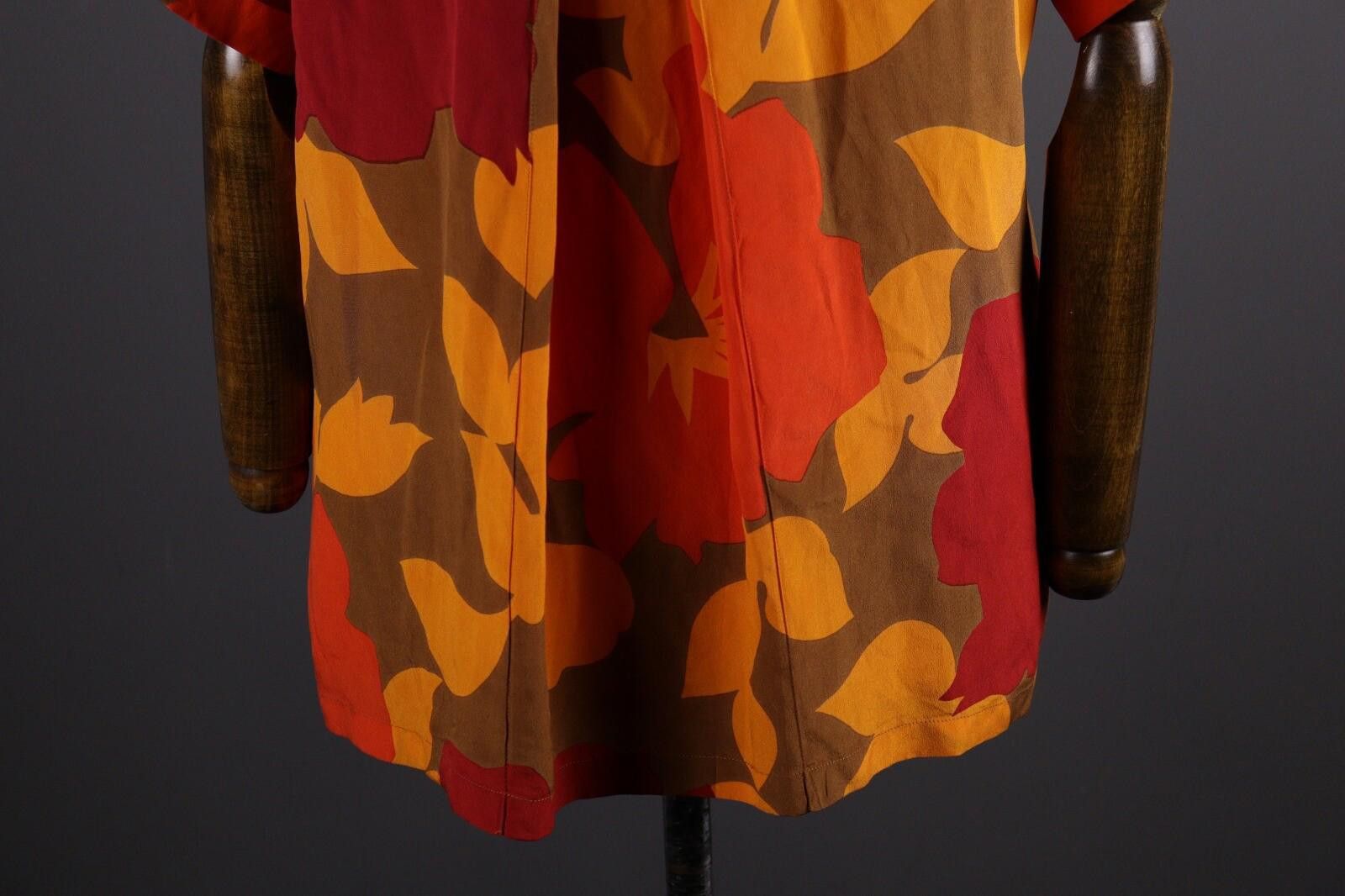 Escada Escada Margaretha Ley Silk Floral Button Down Blouse Size 38 Size M / US 6-8 / IT 42-44 - 7 Thumbnail