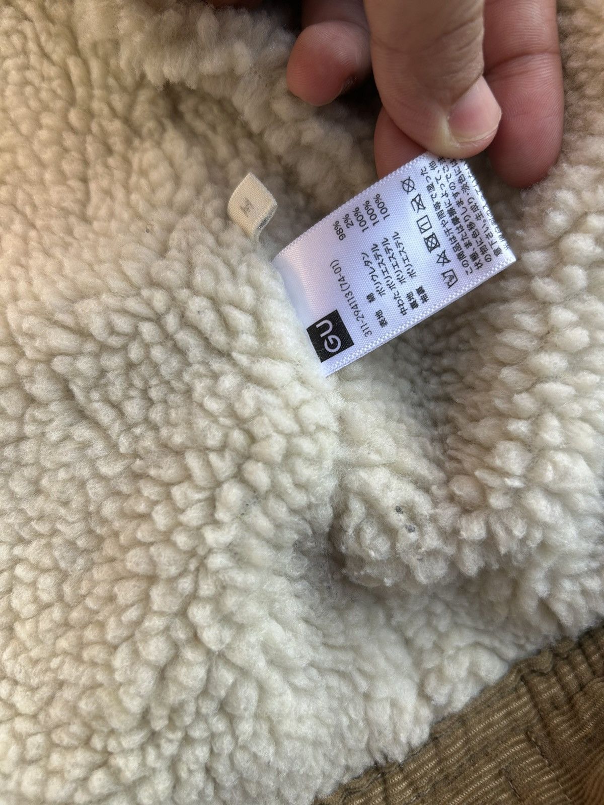 GU Vintage 1990s GU Corduroy Sherpa-Lined Trucker Jacket. Size US M / EU 48-50 / 2 - 9 Thumbnail