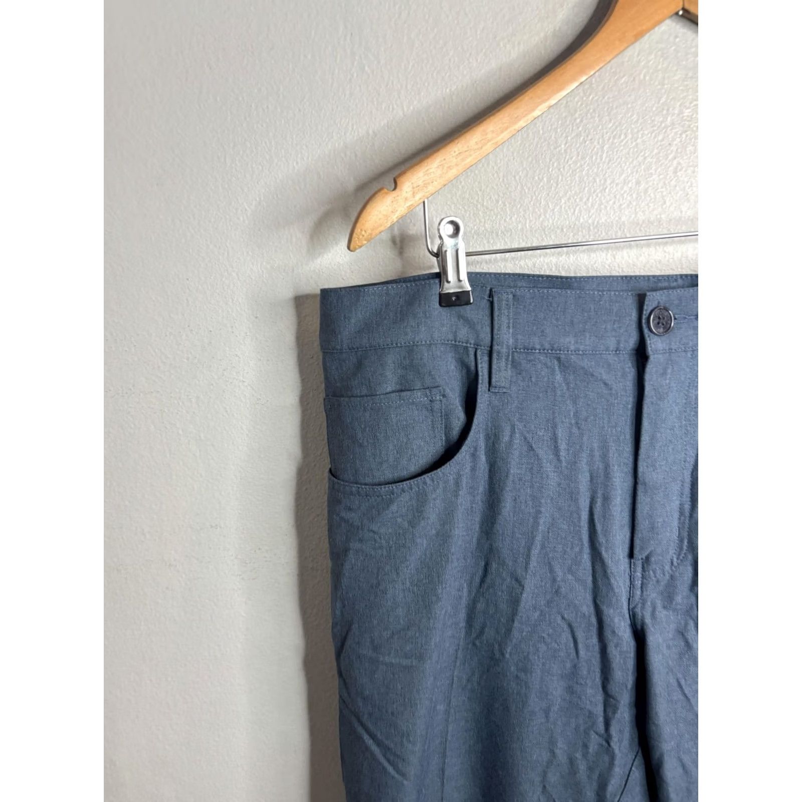 TravisMathew TravisMathew Pants Mens 35x29 Blue Stretch Chino Golf Performance Casual Size US 35 - 4 Thumbnail
