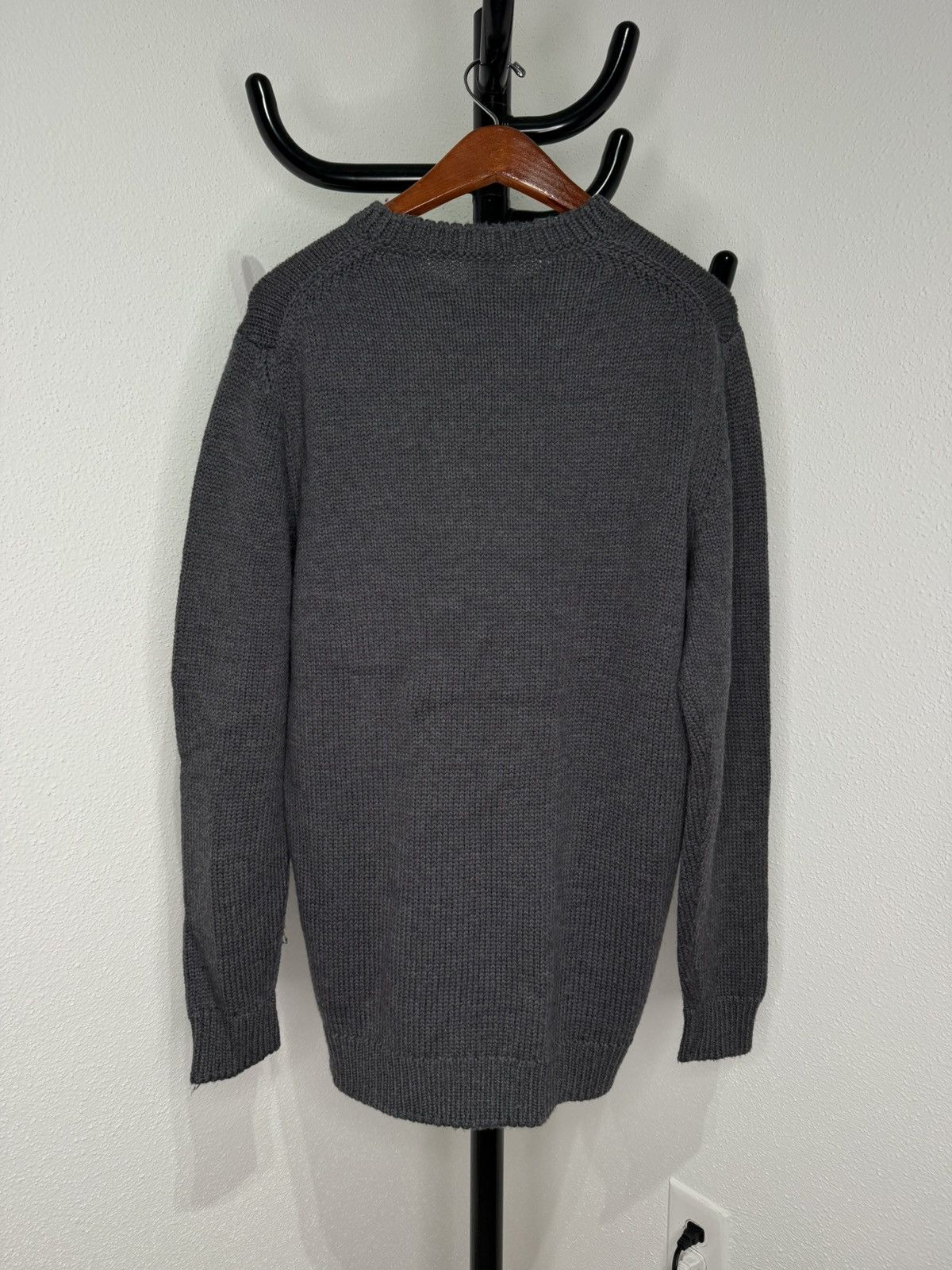 Fendi FENDI Logo Knitted Sweater Size US L / EU 52-54 / 3 - 6 Thumbnail