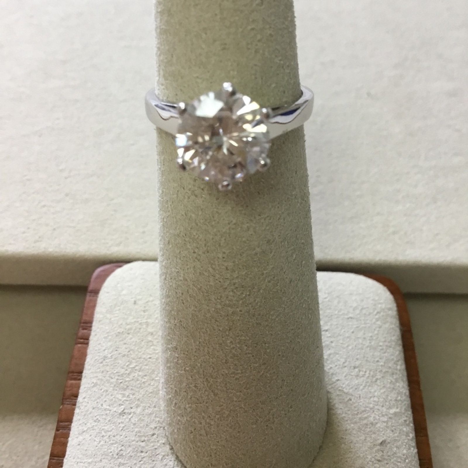 Other Sterling Silver Crystal Solitaire Ring Size ONE SIZE - 1 Thumbnail