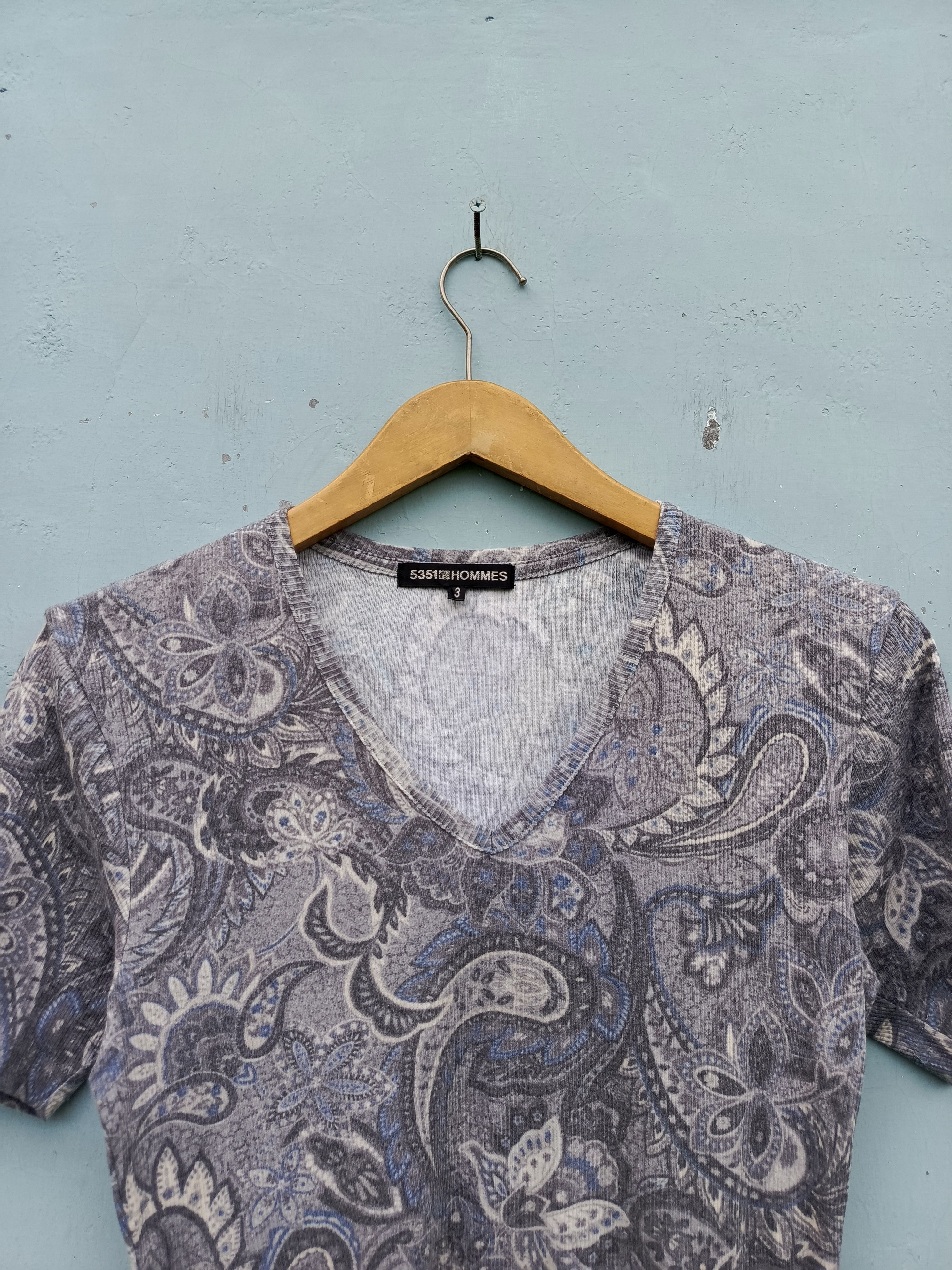 5351 POUR LES HOMMES 5351 pour les hommes Paisley pattern tshirt Size US L / EU 52-54 / 3 - 2 Thumbnail