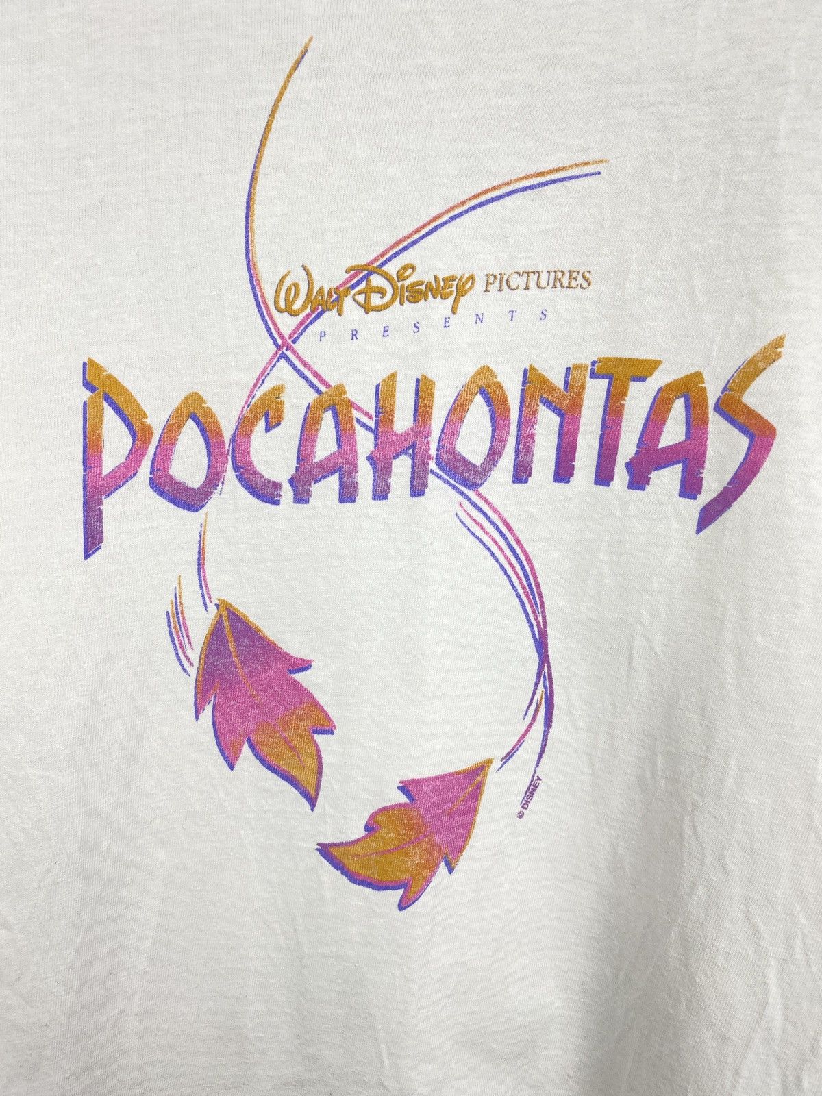 Hanes 🇺🇸 Vintage 90s Pocahontas Walt Disney Pictures Movie T-Shirt Size US L / EU 52-54 / 3 - 7 Thumbnail
