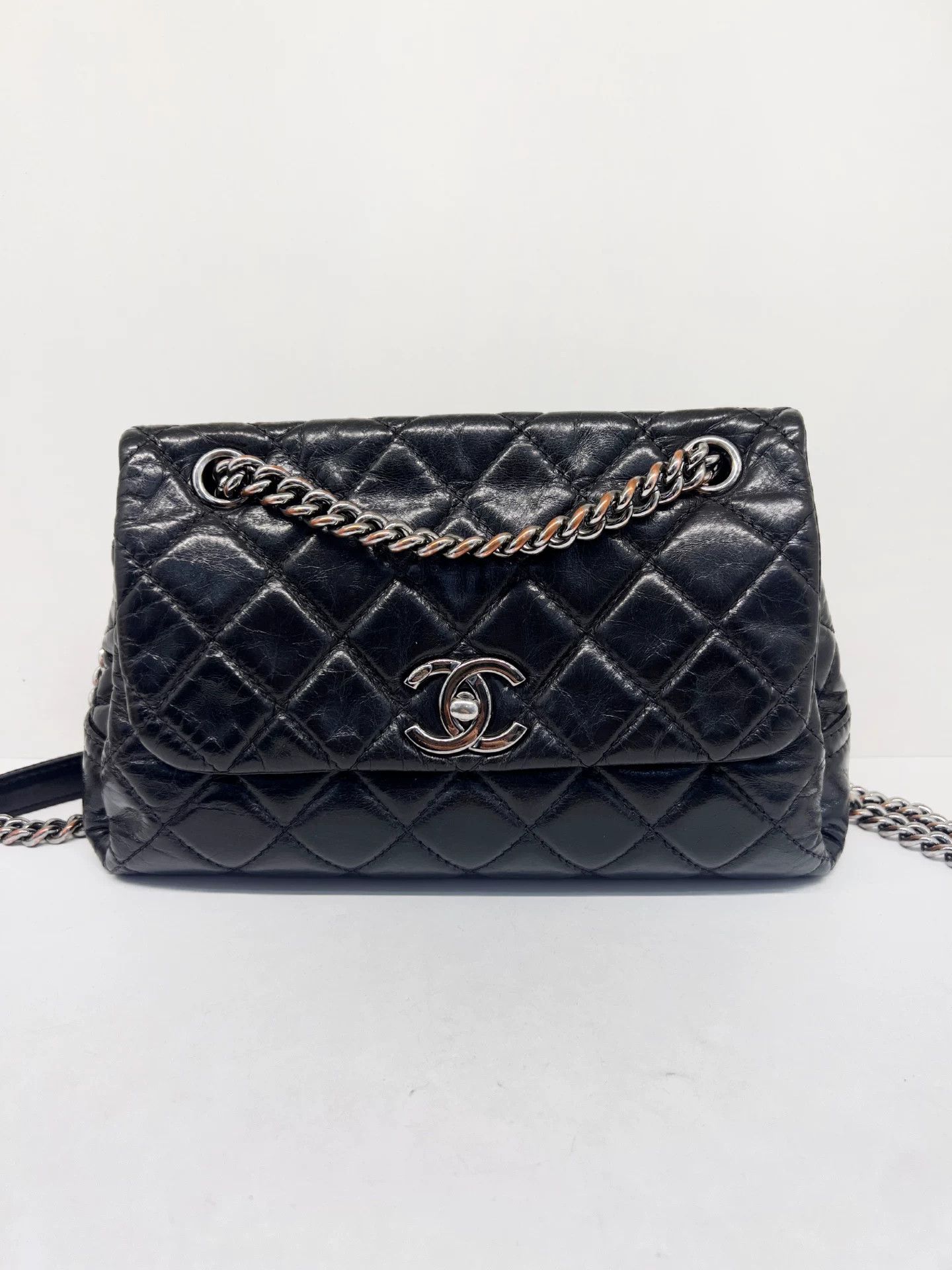 Chanel Pre-loved Bag Very good condition Size ONE SIZE - 1 Thumbnail