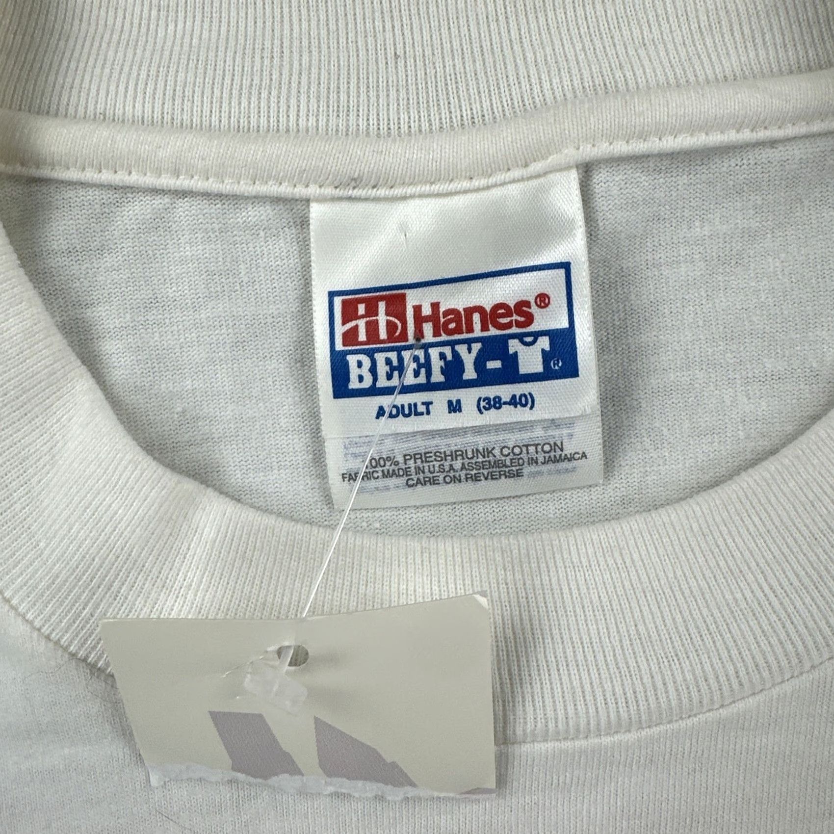 Hanes VINTAGE Hanes Beefy-T Large White T Shirt Los Angeles California Staples Center NWT Mens L White 90s California Sports Shirt Size US L / EU 52-54 / 3 - 7 Thumbnail