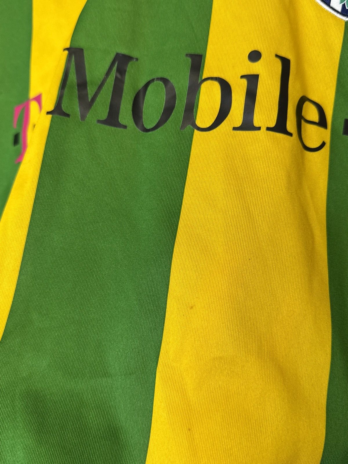 Umbro Vintage West Bromwich Albion Umbro Jersey 2006/07 Away Size US L / EU 52-54 / 3 - 7 Thumbnail