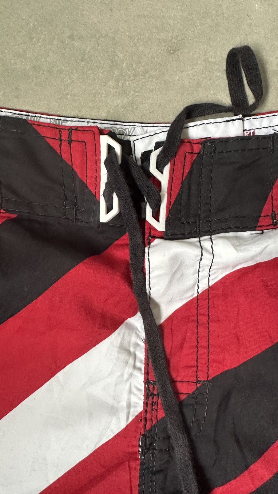 Billabong VINTAGE Y2K BILLABONG TAJ BURROW BOARSHORT Size US 34 / EU 50 - 5 Thumbnail