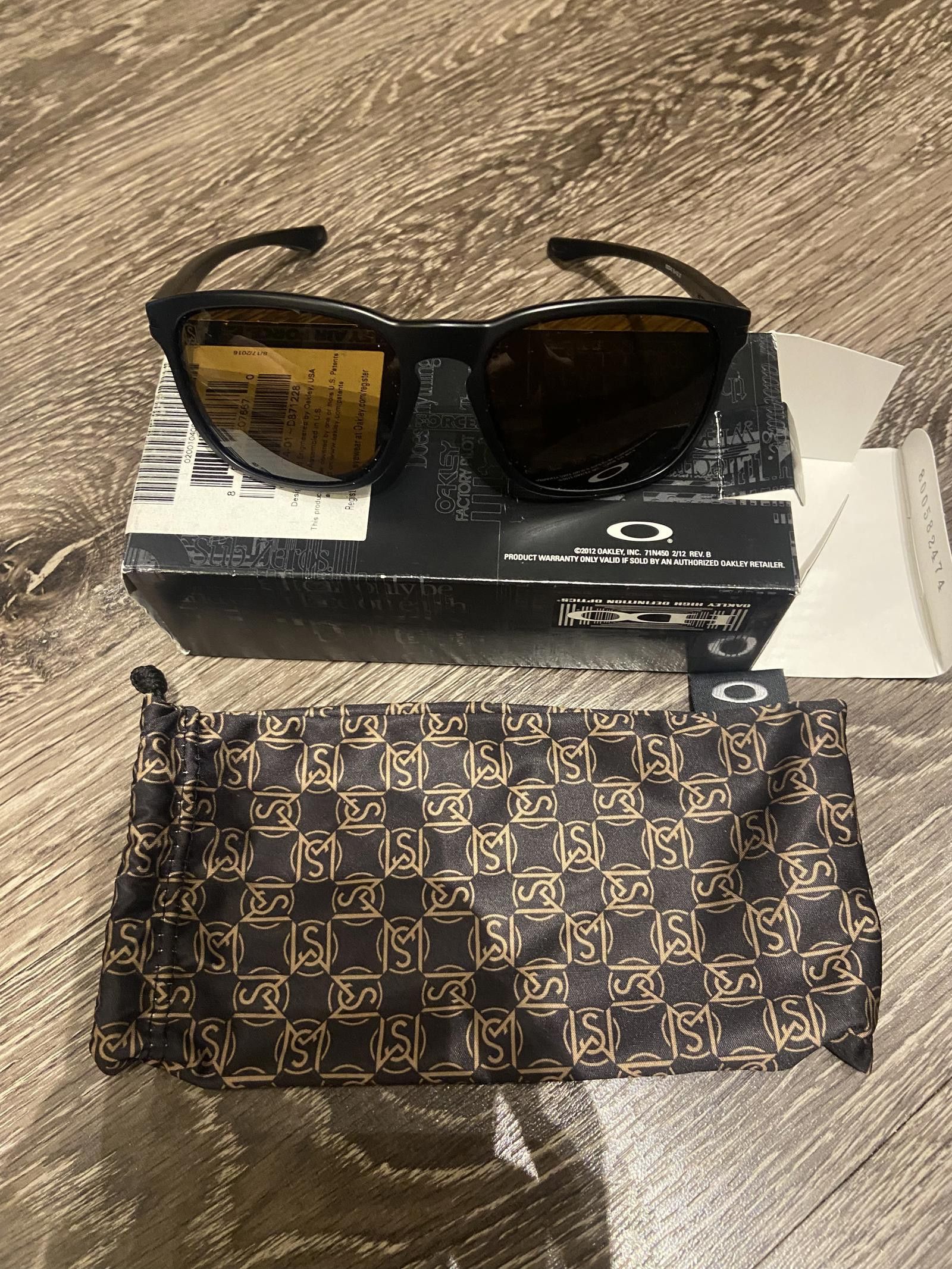 Oakley Oakley Enduro Shawn White Collection Sunglasses Size ONE SIZE - 1 Thumbnail