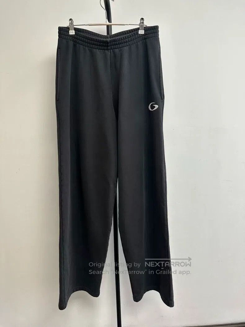 Balenciaga Balenciaga size S Embroidered Trousers Size US 26 / EU 42 - 1 Thumbnail