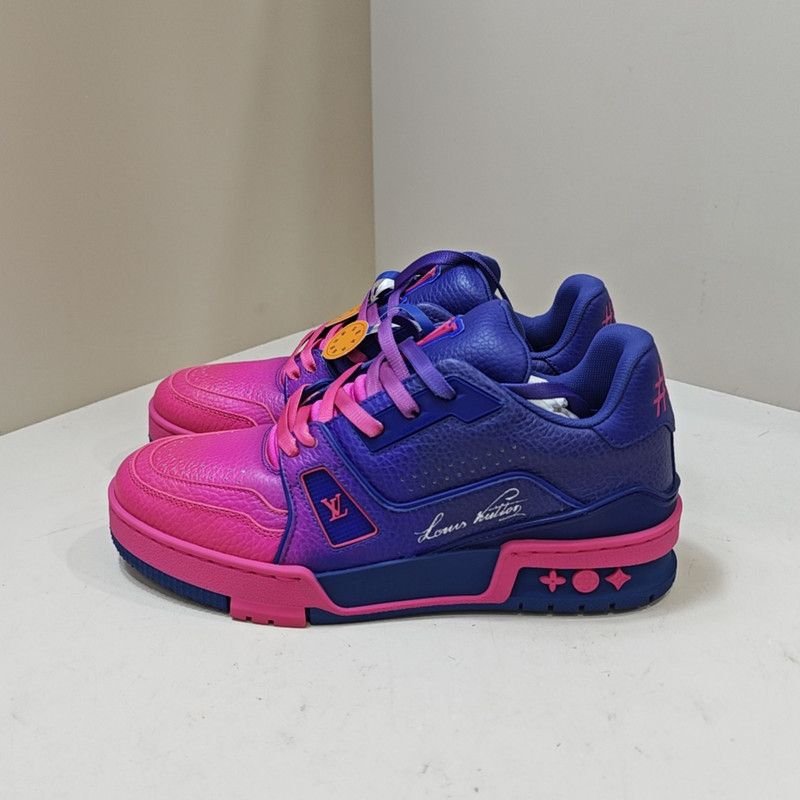 Louis Vuitton Louis Vuitton Gradient Leather Fashion Sneakers 0079 Size US 4 / IT 34 - 1 Thumbnail