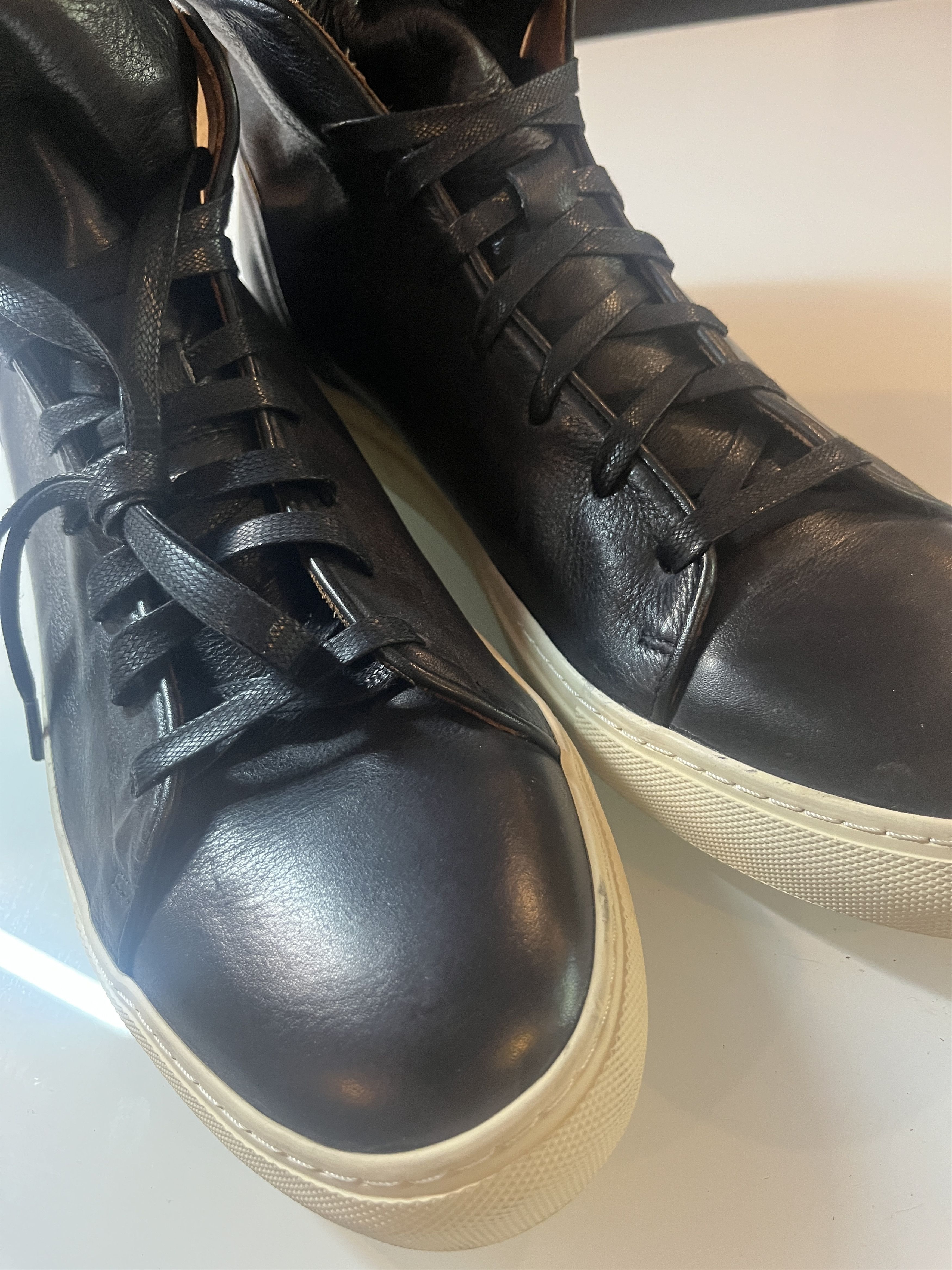 John Varvatos John Varvatos 315 Made in Italy Athletic Sneaker Size US 11 / EU 44 - 1 Thumbnail