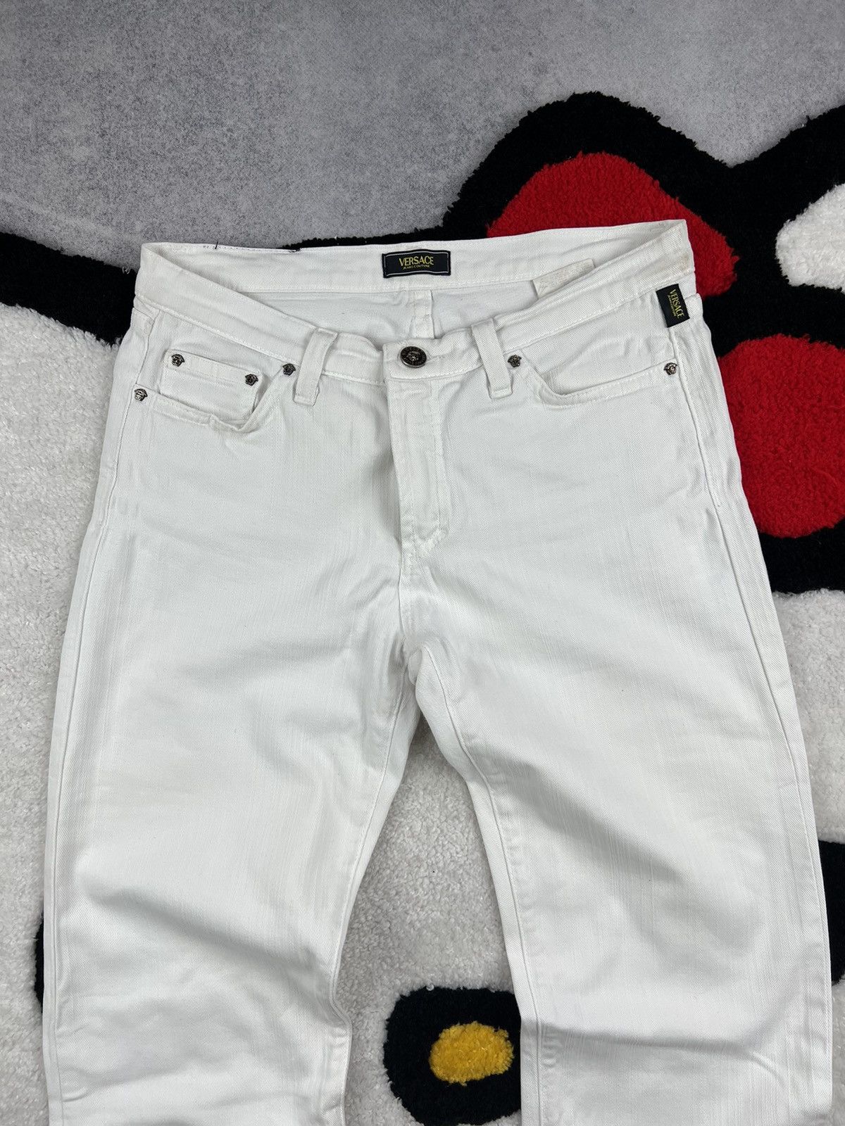 Versace Jeans Couture Vintage Versace Couture Italy Y2K White Flared Jeans Denim Size 26" / US 2 / IT 38 - 2 Thumbnail
