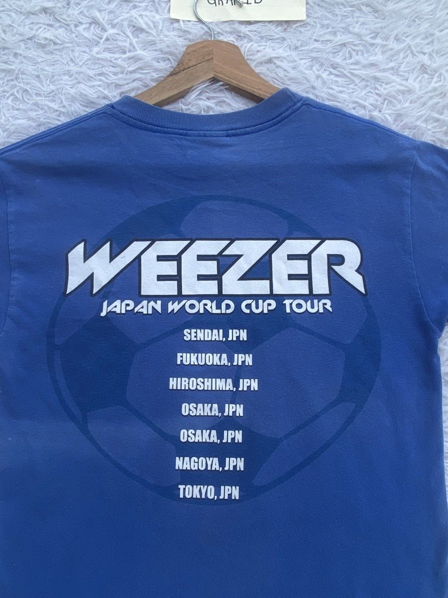 Band Tees Rare Vintage 2000s Weezer Japan Tour Tshirt Size US S / EU 44-46 / 1 - 14 Thumbnail
