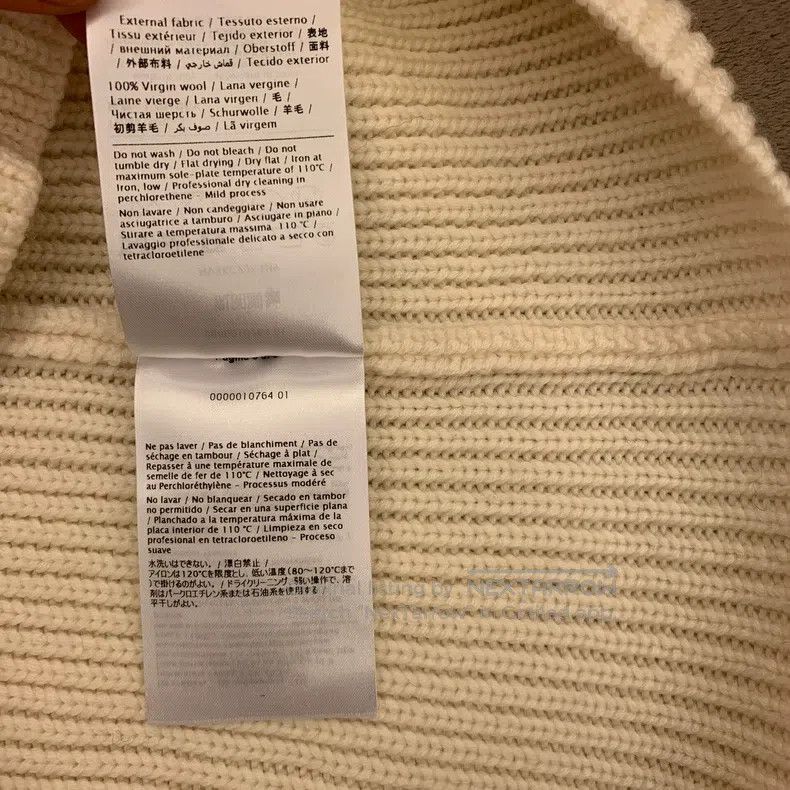 Valentino Valentino Wool sweater Size US S / EU 44-46 / 1 - 7 Thumbnail