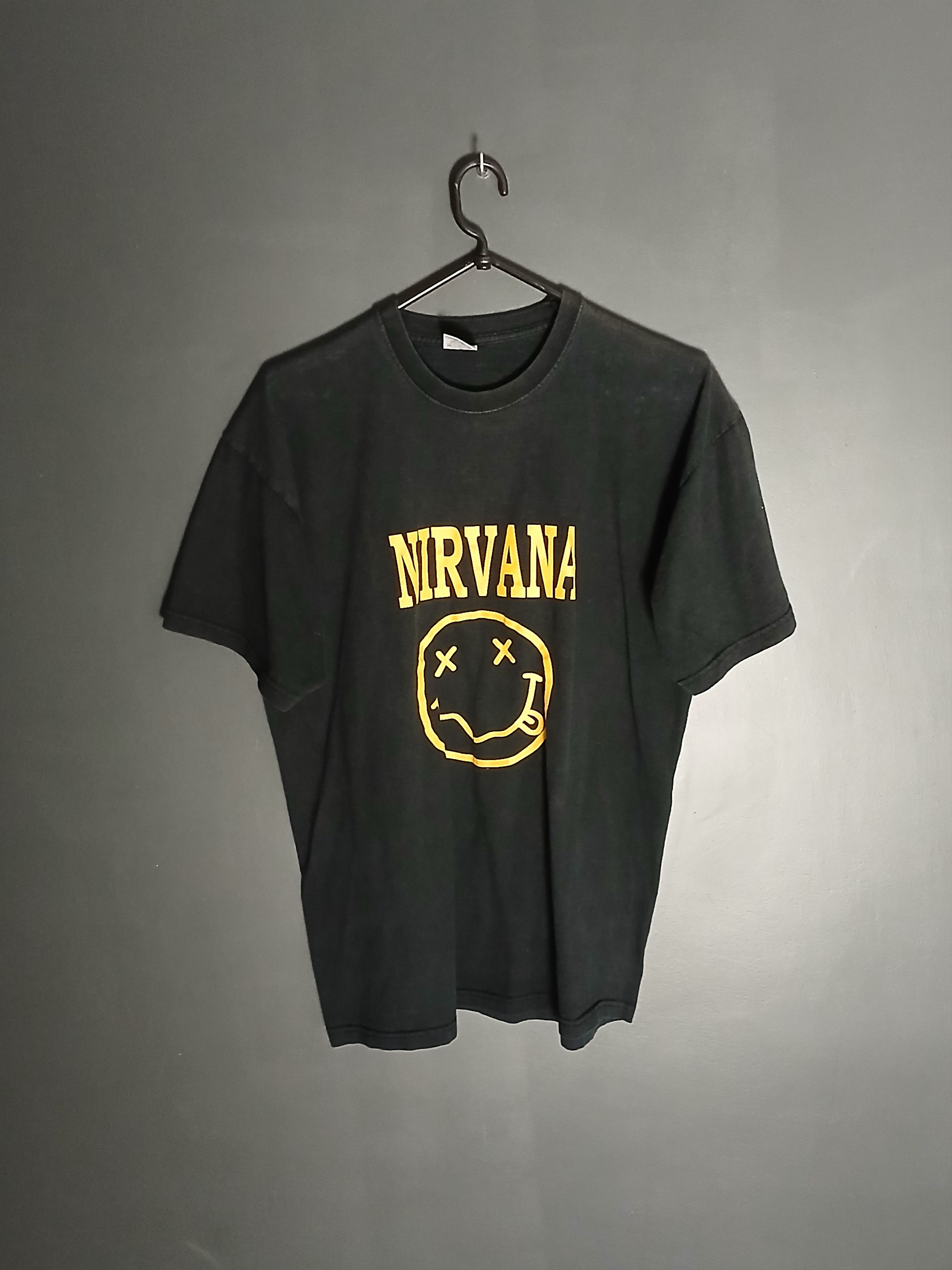 Band Tees × Nirvana Nirvana Kurt Cobain Smile T-Shirt Size US L / EU 52-54 / 3 - 1 Thumbnail