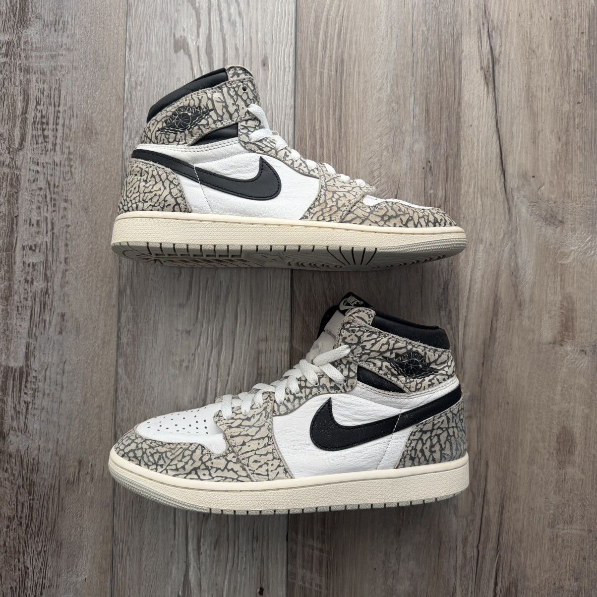 Jordan Brand NIKE • JORDAN 1 Retro "White Cement" (9M) Size US 9 / EU 42 - 2 Thumbnail