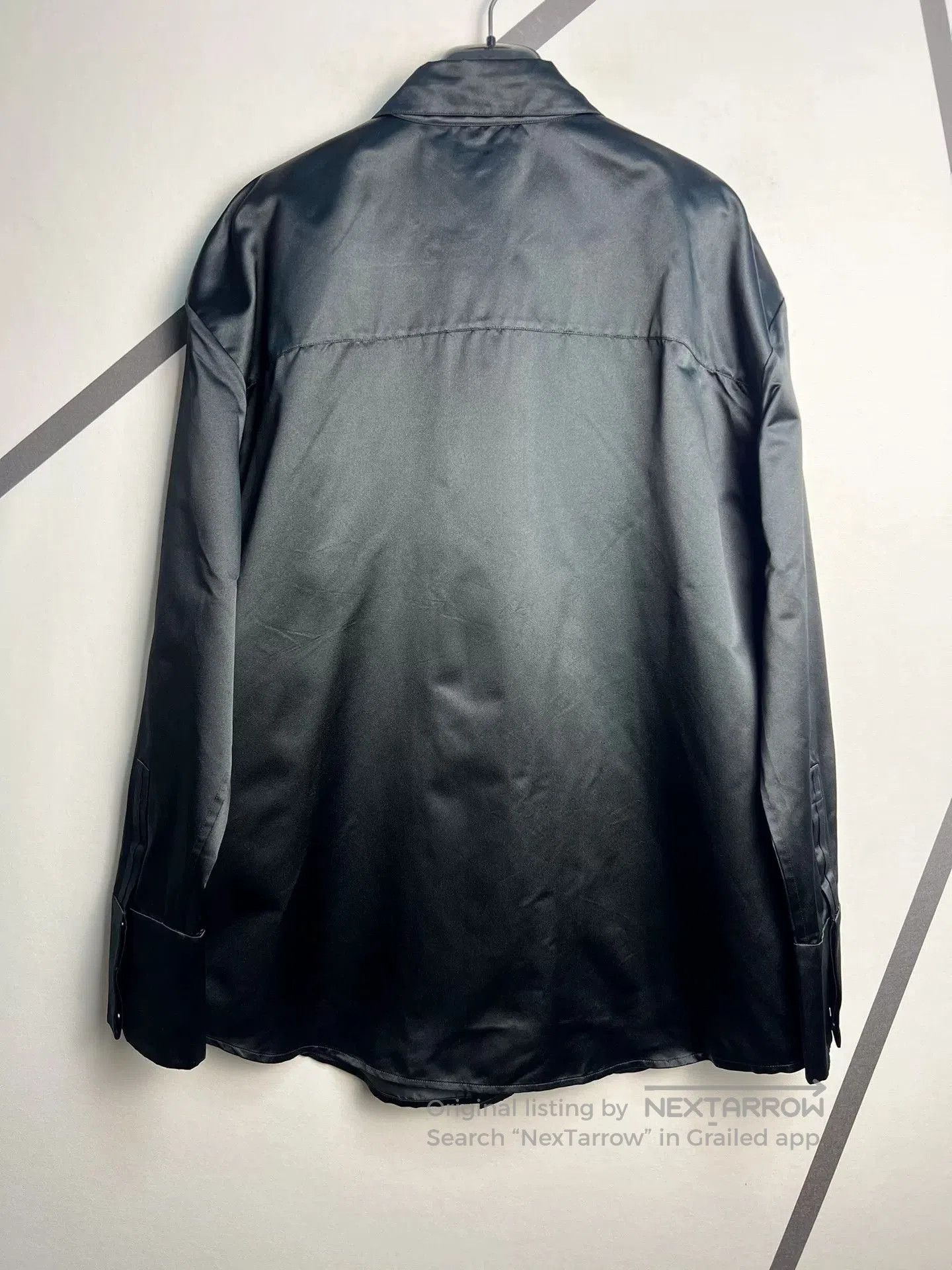 Saint Laurent Paris Saint Laurent Black Silk Runway Shirt. Size US M / EU 48-50 / 2 - 2 Thumbnail