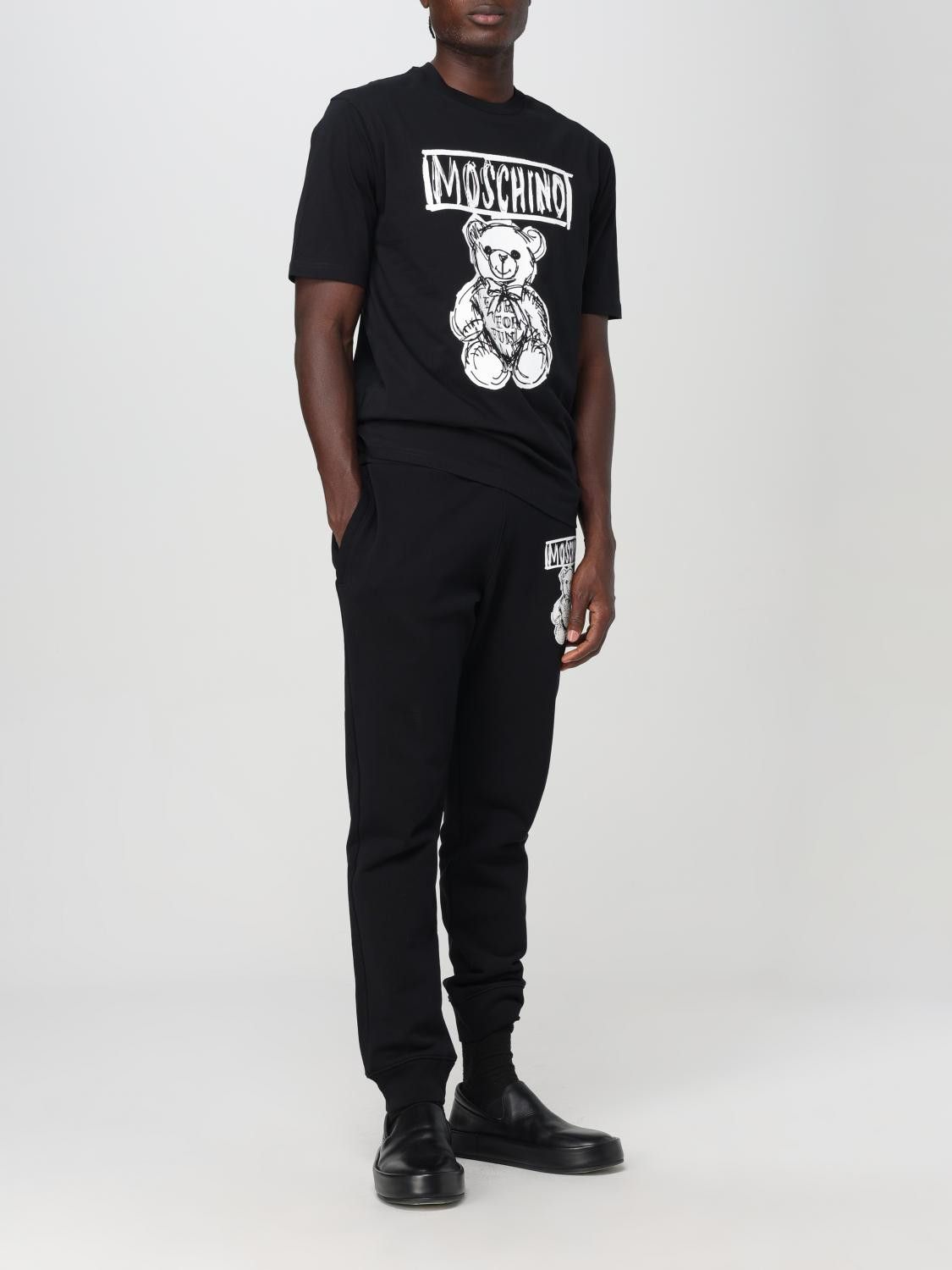 Moschino o1s22i1n0924 Jogger Pant in Black Size US 36 / EU 52 - 2 Thumbnail