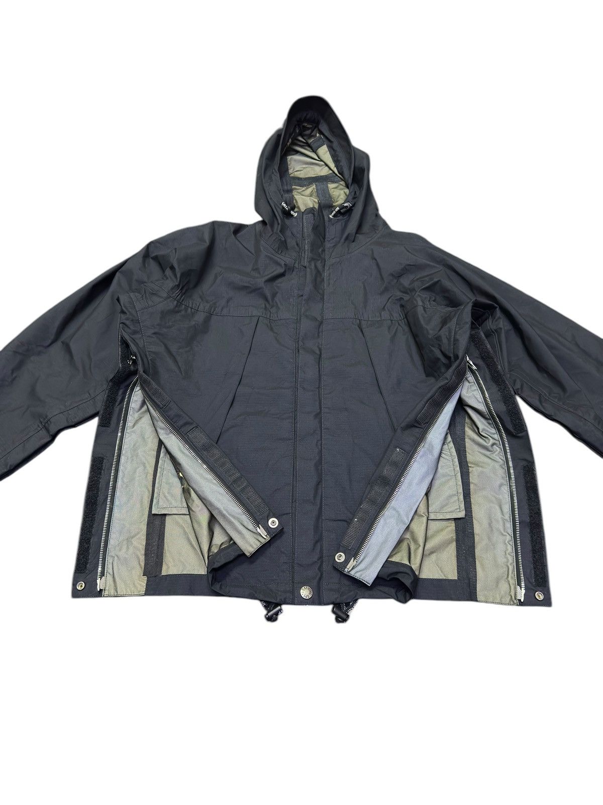 Bape × Goretex BAPE x Goretex Waterproof Zipper Jacket Size US M / EU 48-50 / 2 - 5 Thumbnail