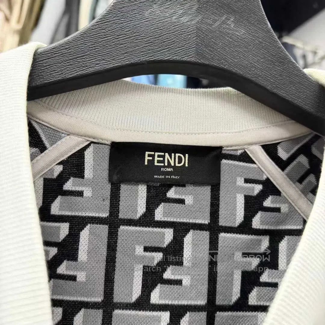Fendi FENDI Full Sleeve Serial Logo Full-Lining Print Pullover H Size US XL / EU 56 / 4 - 5 Thumbnail