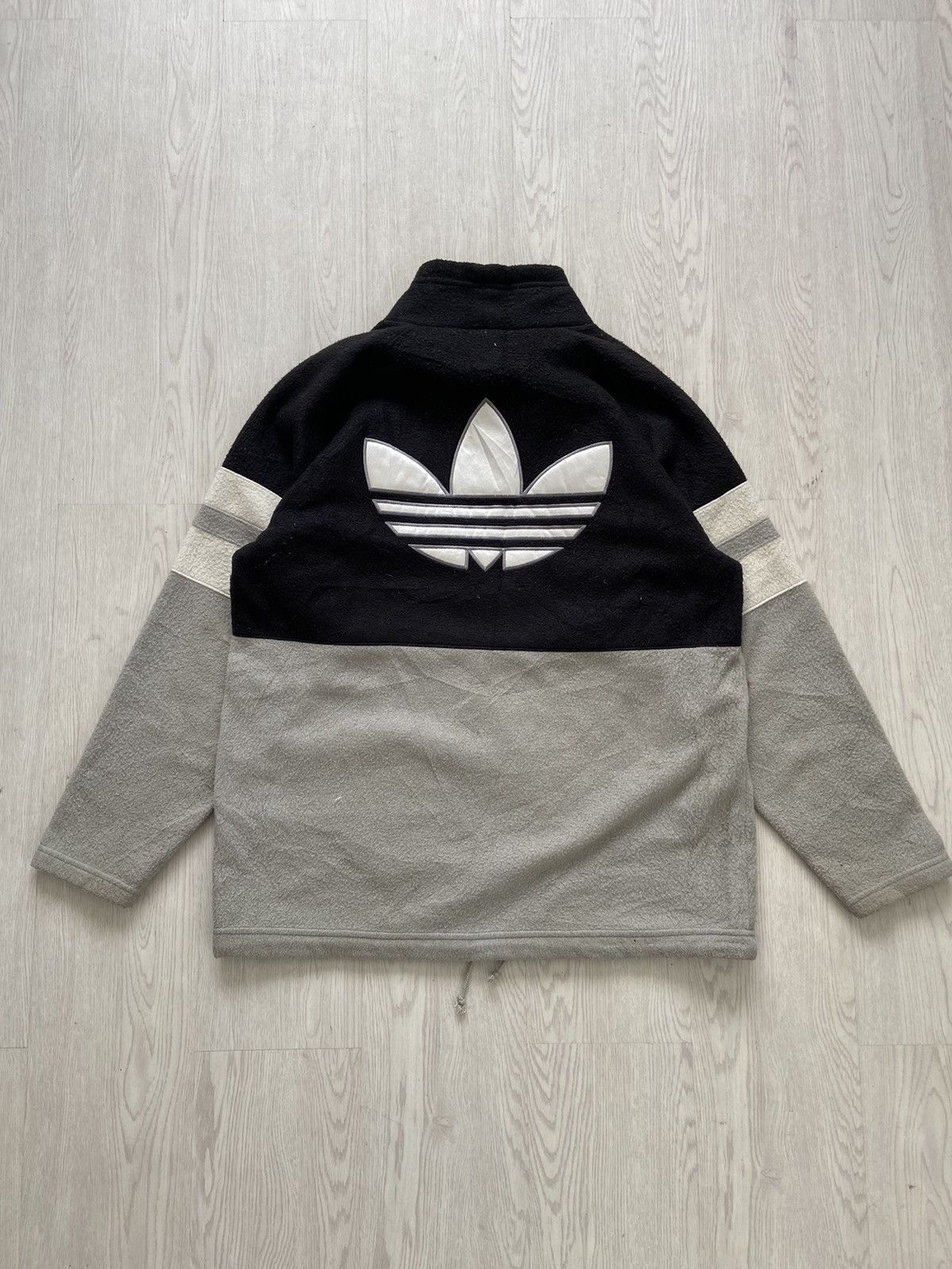 1990’s Adidas Big Logo Stripe Turtle Neck Sweatshirt