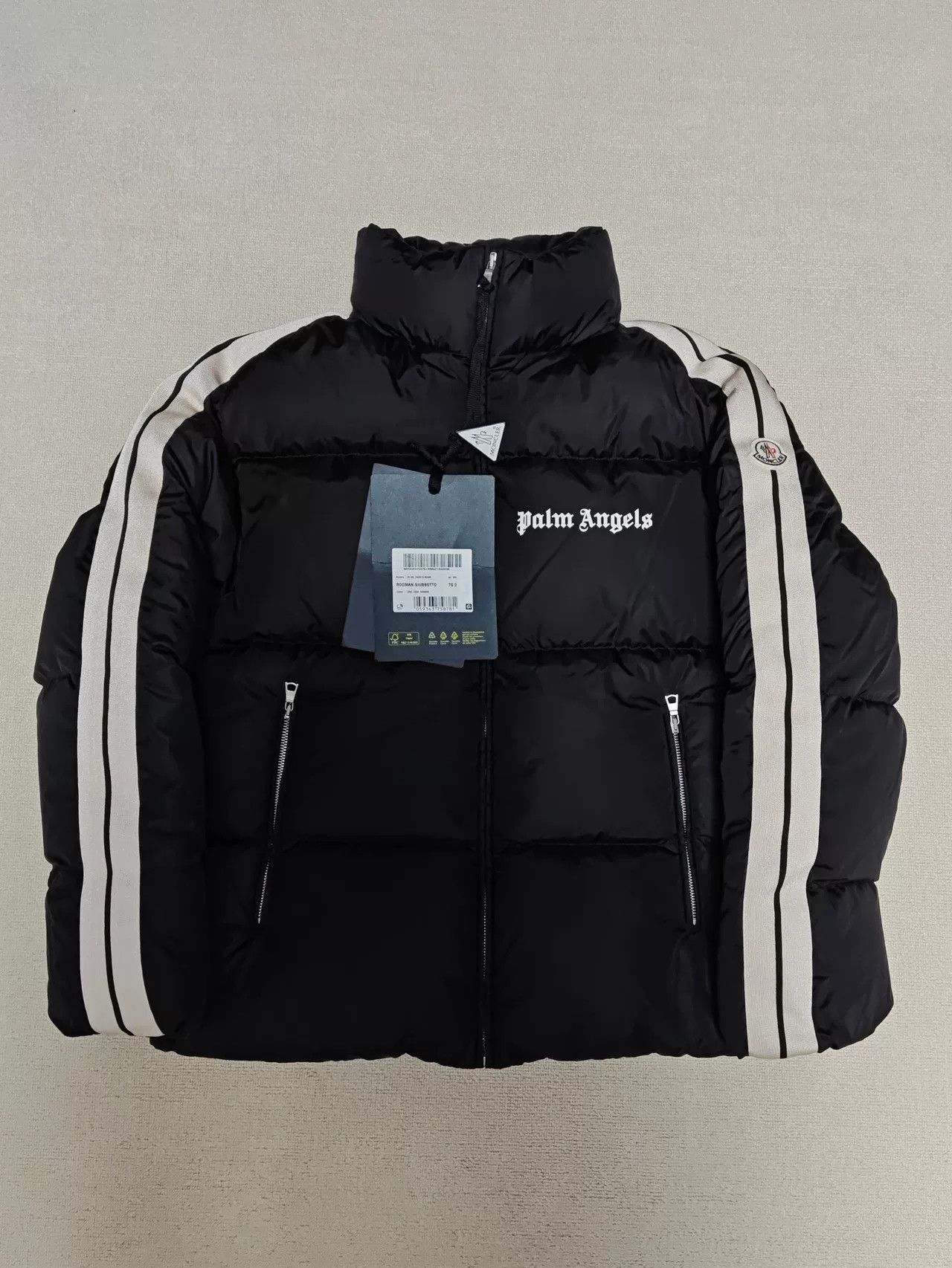 Moncler Genius moncler genius x palm angels puffer jacket Size US S / EU 44-46 / 1 - 1 Thumbnail