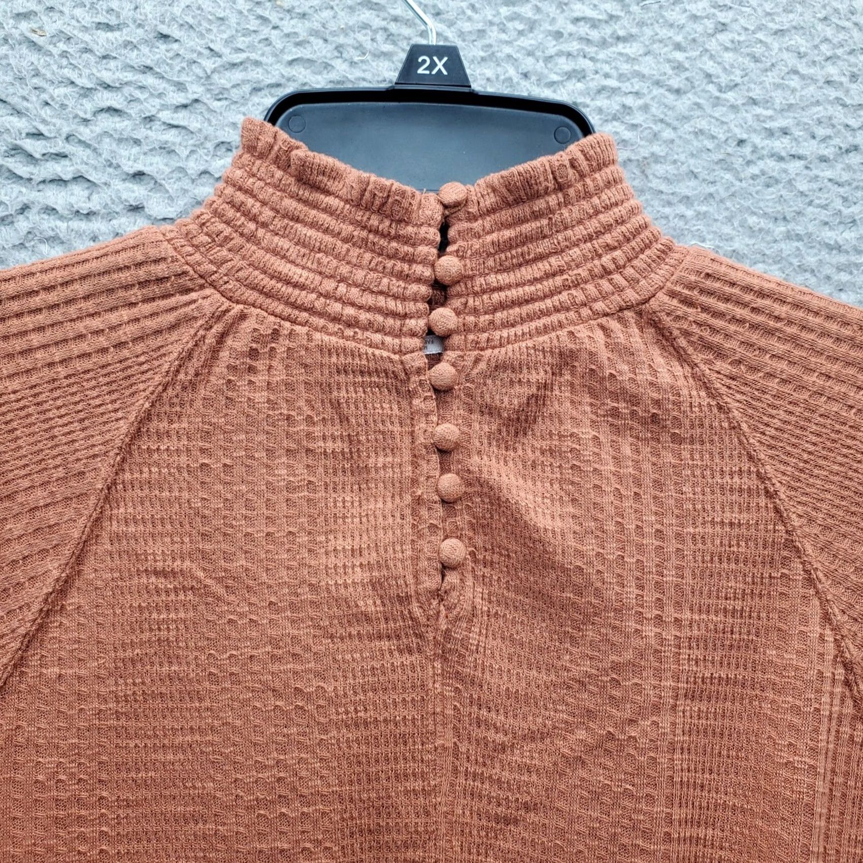 Free People Free People Cropped Top Womens XS Brown Mock Neck Button Back Long Sleeve Size XS / US 0-2 / IT 36-38 - 7 Thumbnail
