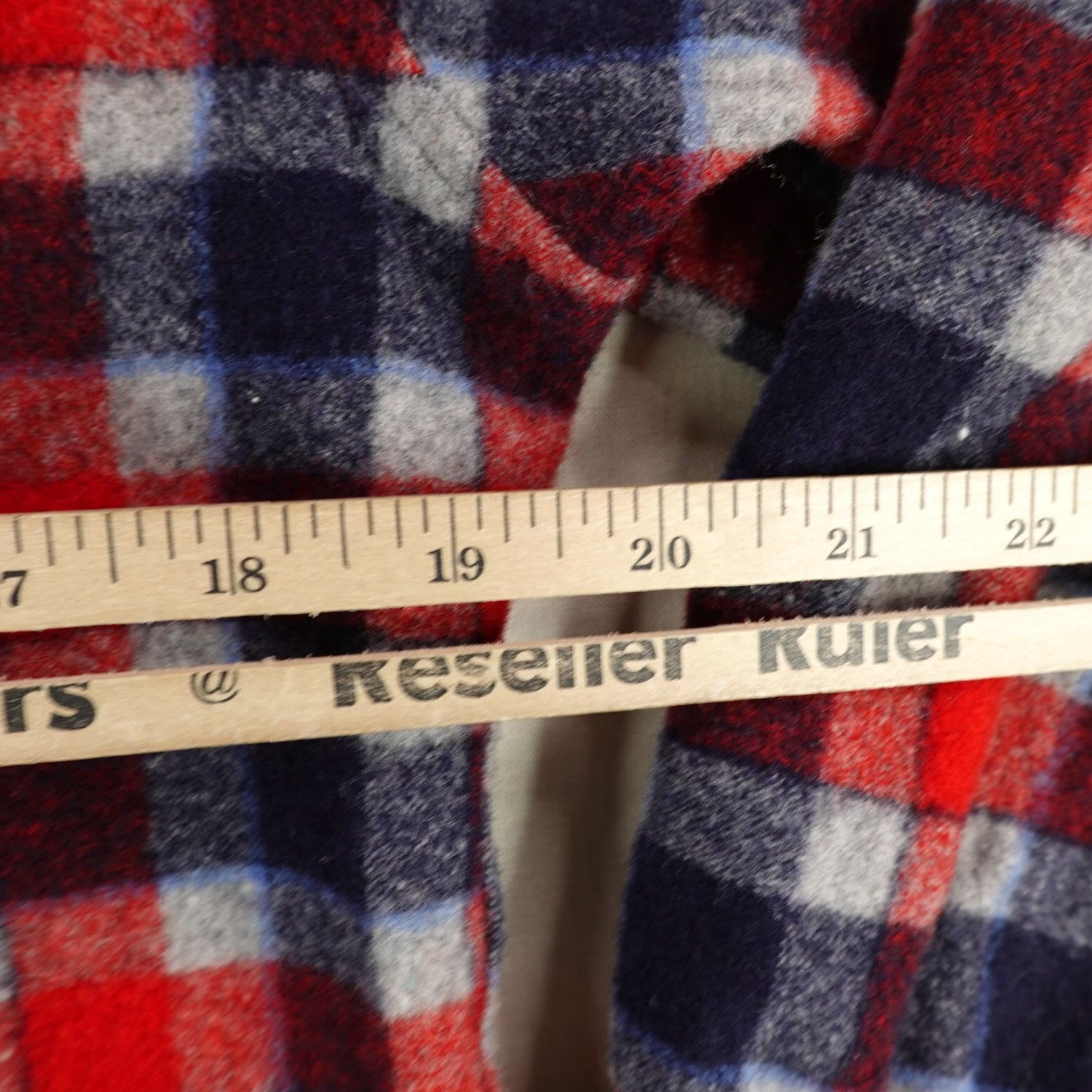 Pendleton VINTAGE Pendleton Shirt Mens Large Plaid Wool Flannel Button-Up Size US L / EU 52-54 / 3 - 5 Thumbnail