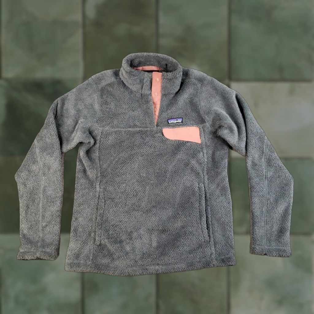 Patagonia Patagonia Sweater Shirt Womens Small Dark Gray Pullover Fleece Mock Neck Raglan Long Sleeve Outdoor All Seasons Size S / US 4 / IT 40 - 1 Thumbnail