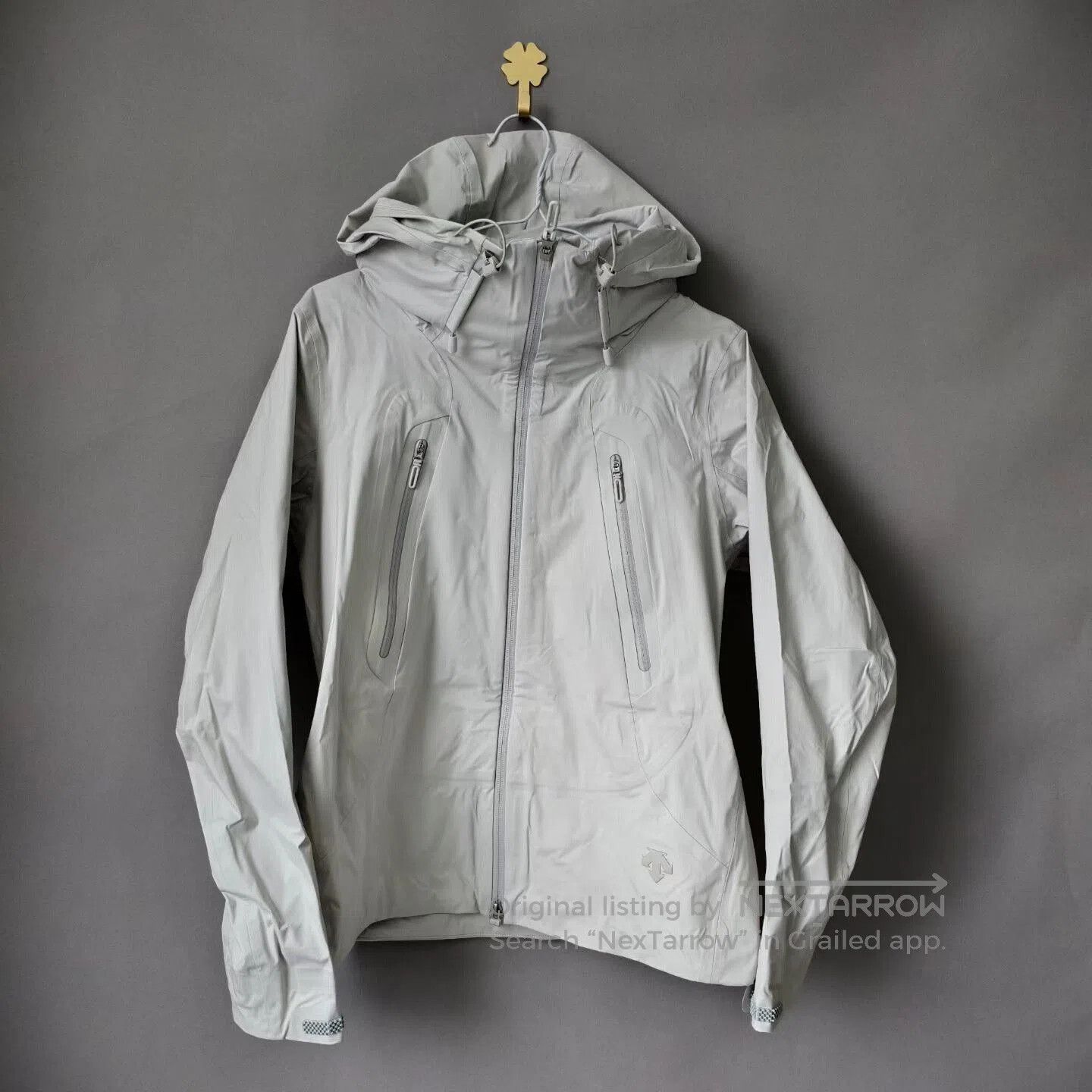 Descente descente all-terrain silver gray jacket. Size US XL / EU 56 / 4 - 1 Thumbnail