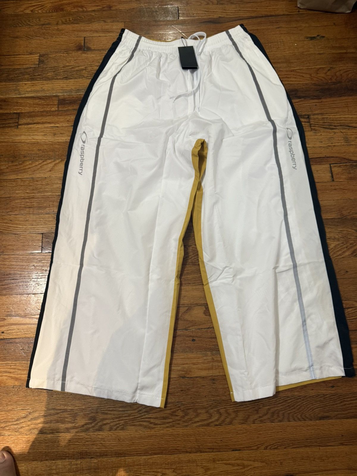 The GV Gallery The GV Gallery Half Half Sweats Size Medium Size US 32 / EU 48 - 3 Thumbnail