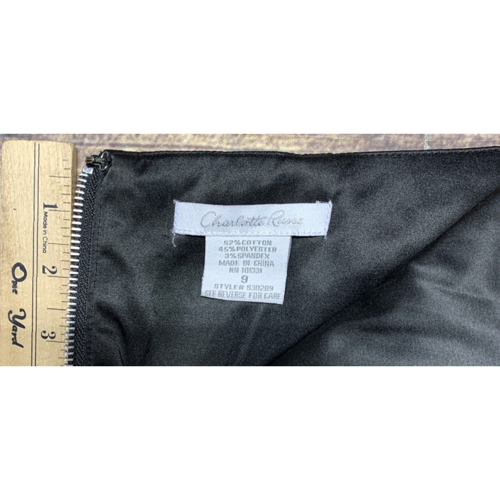 Vintage Charlotte Russe Mini Skirt Size 9 Side Zipper Cotton Black Womens Short Faux Leather Style Mini Skirt Size 30" / US 8 / IT 44 - 4 Thumbnail