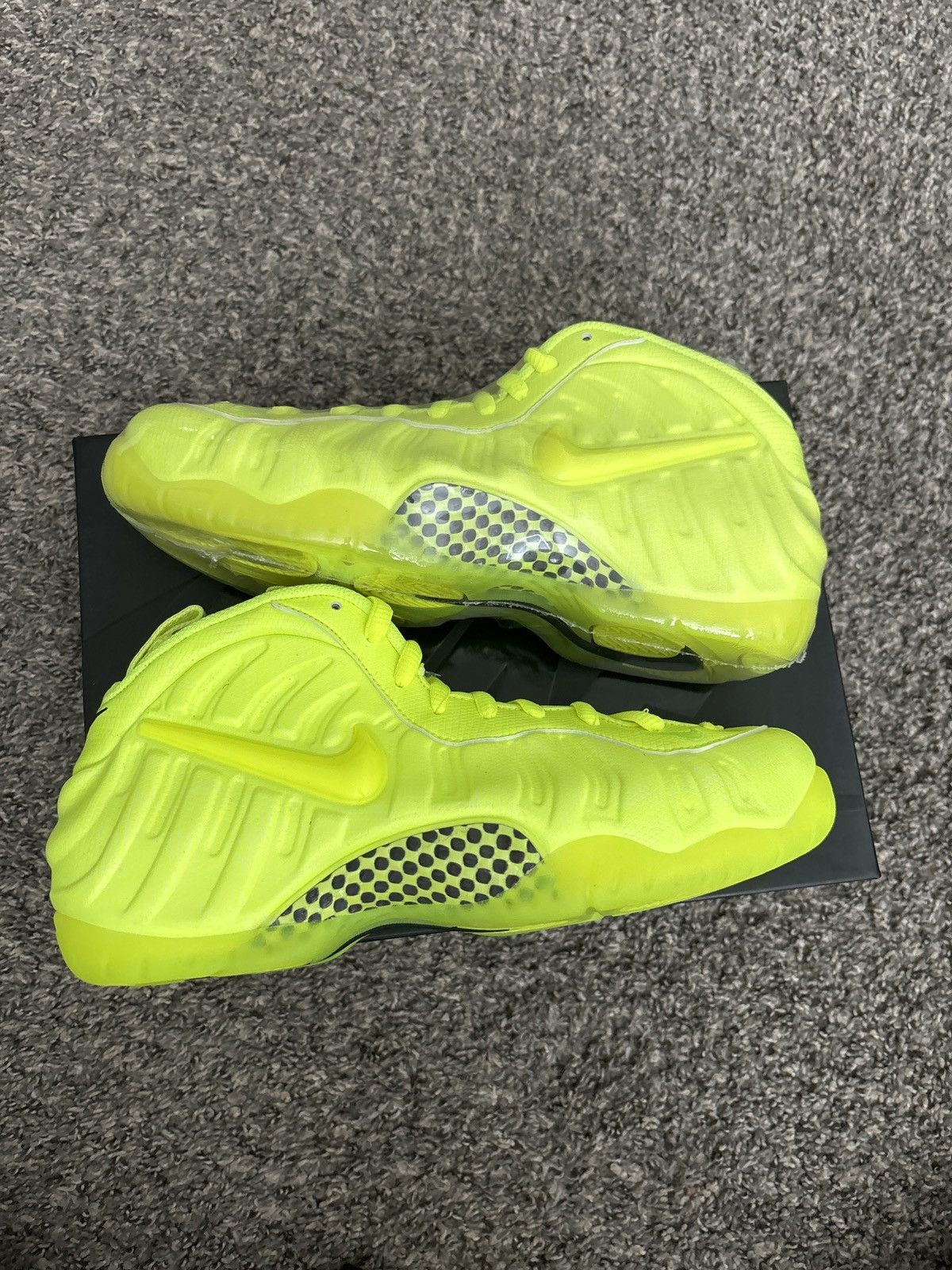 Nike Volt foam positives Size US 9 / EU 42 - 1 Thumbnail