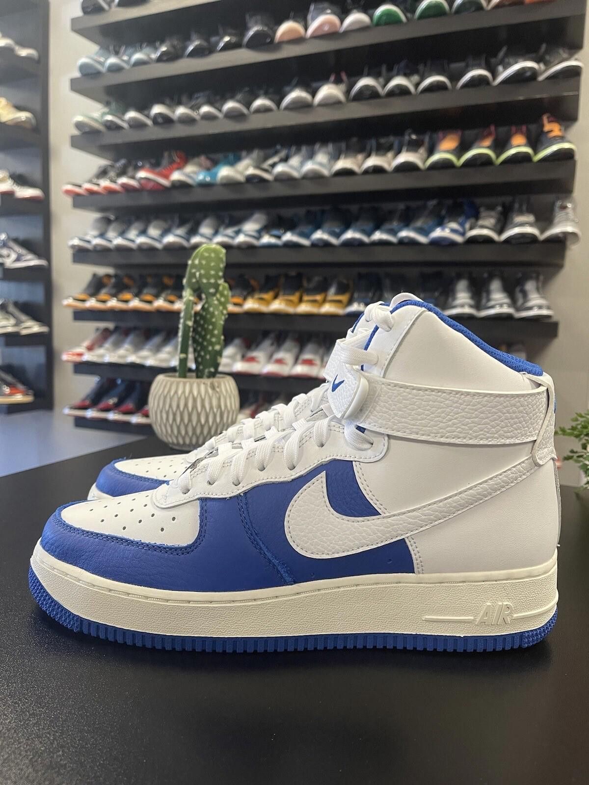 Nike Size 9 - Nike Air Force 1 High '07 LV8 EMB 75th DC8870-100 Size US 9 / EU 42 - 1 Thumbnail