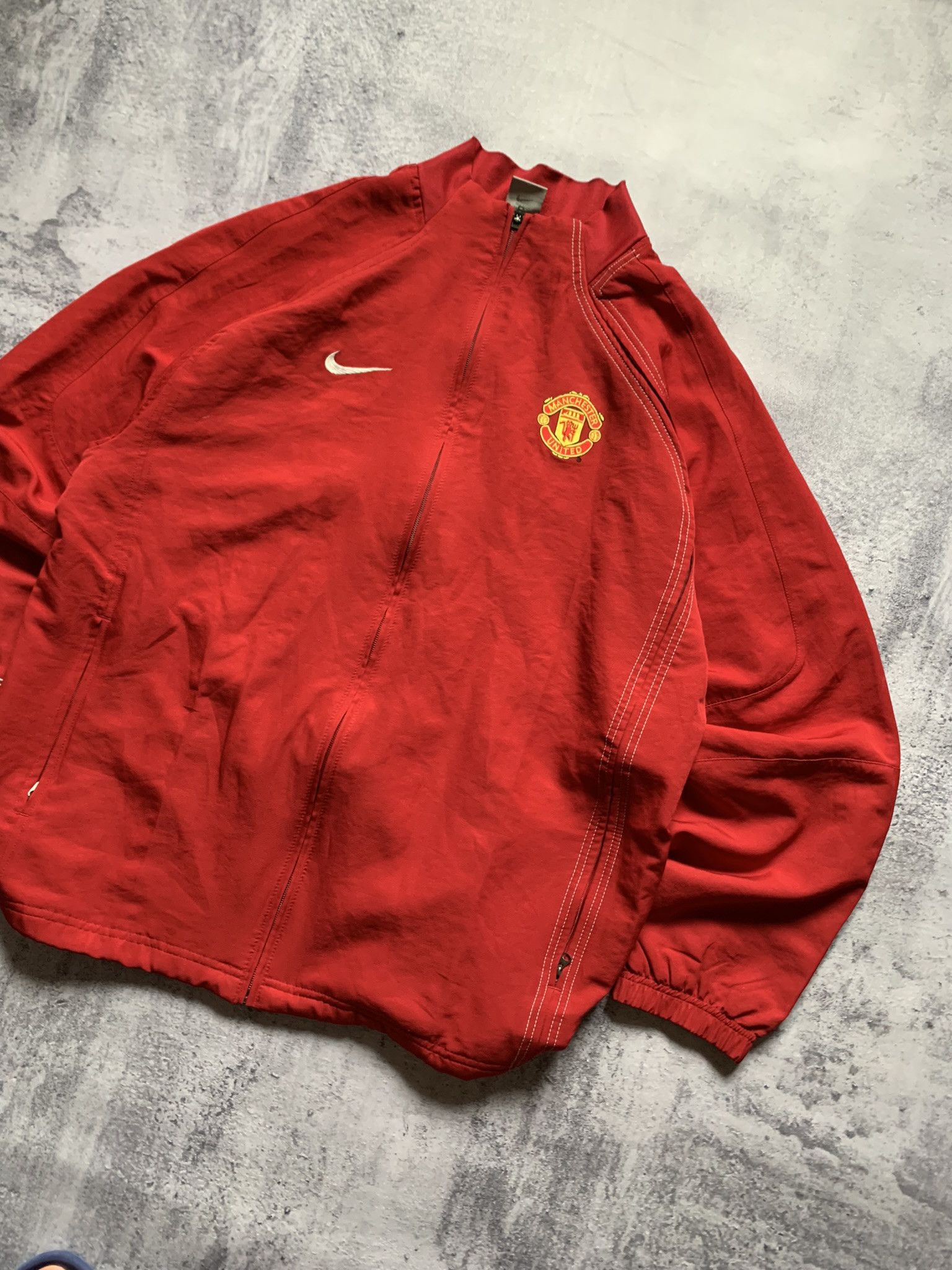 Nike Manchester United 2004-05 Nike Track Jacket Vintage Size US L / EU 52-54 / 3 - 3 Thumbnail
