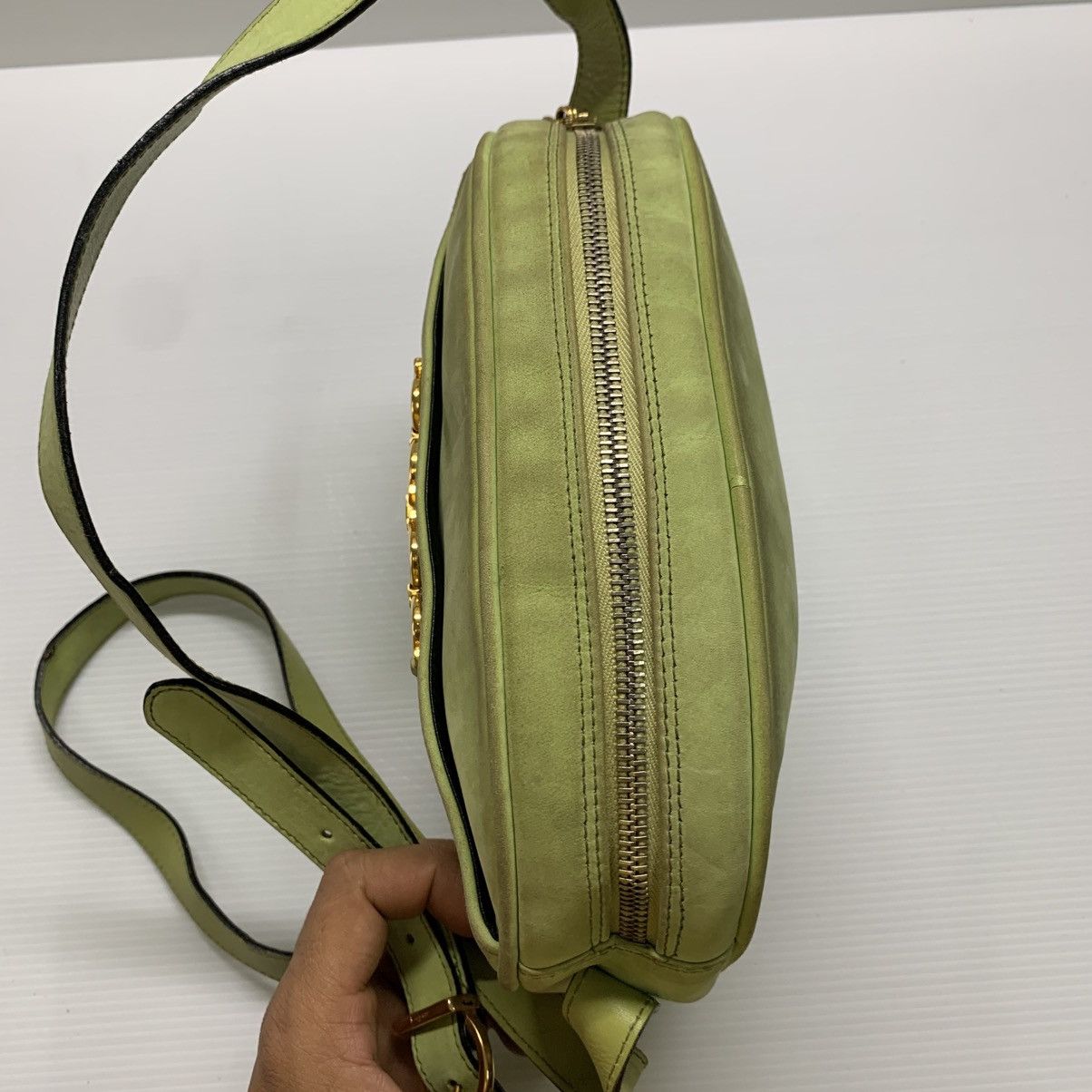 Salvatore Ferragamo Salvatore Ferragamo Leather Slingbag Size ONE SIZE - 7 Thumbnail