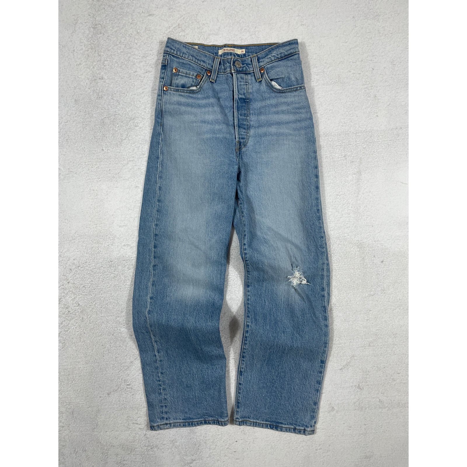 Levi's Vintage Levis Blue Preowned Straight Jeans - Women's 26Wx27L Size 26" / US 2 / IT 38 - 1 Thumbnail