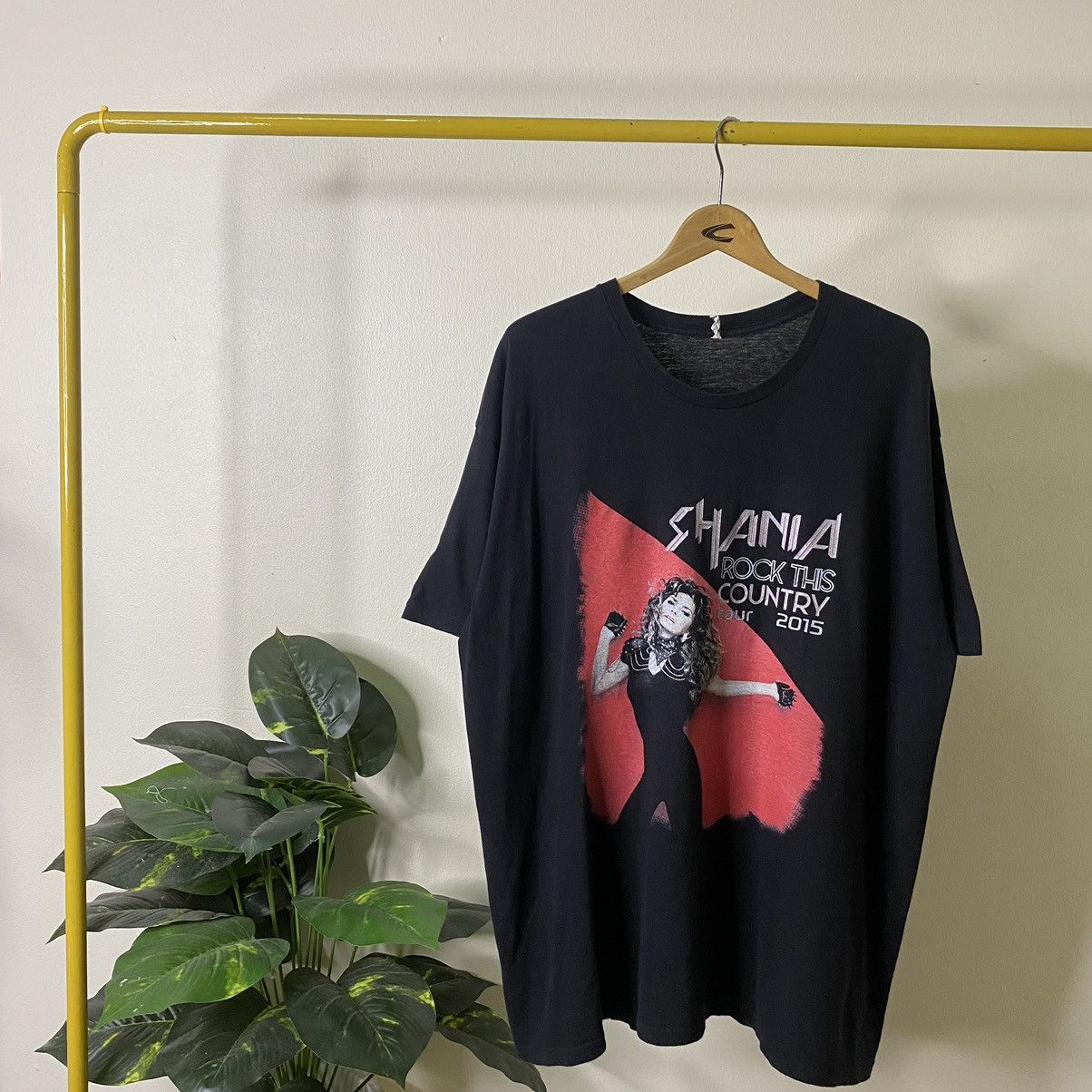 Band Tees × Vintage Vintage 2015 Shania Twain Rock This Country Tour Tee Size US XL / EU 56 / 4 - 1 Thumbnail