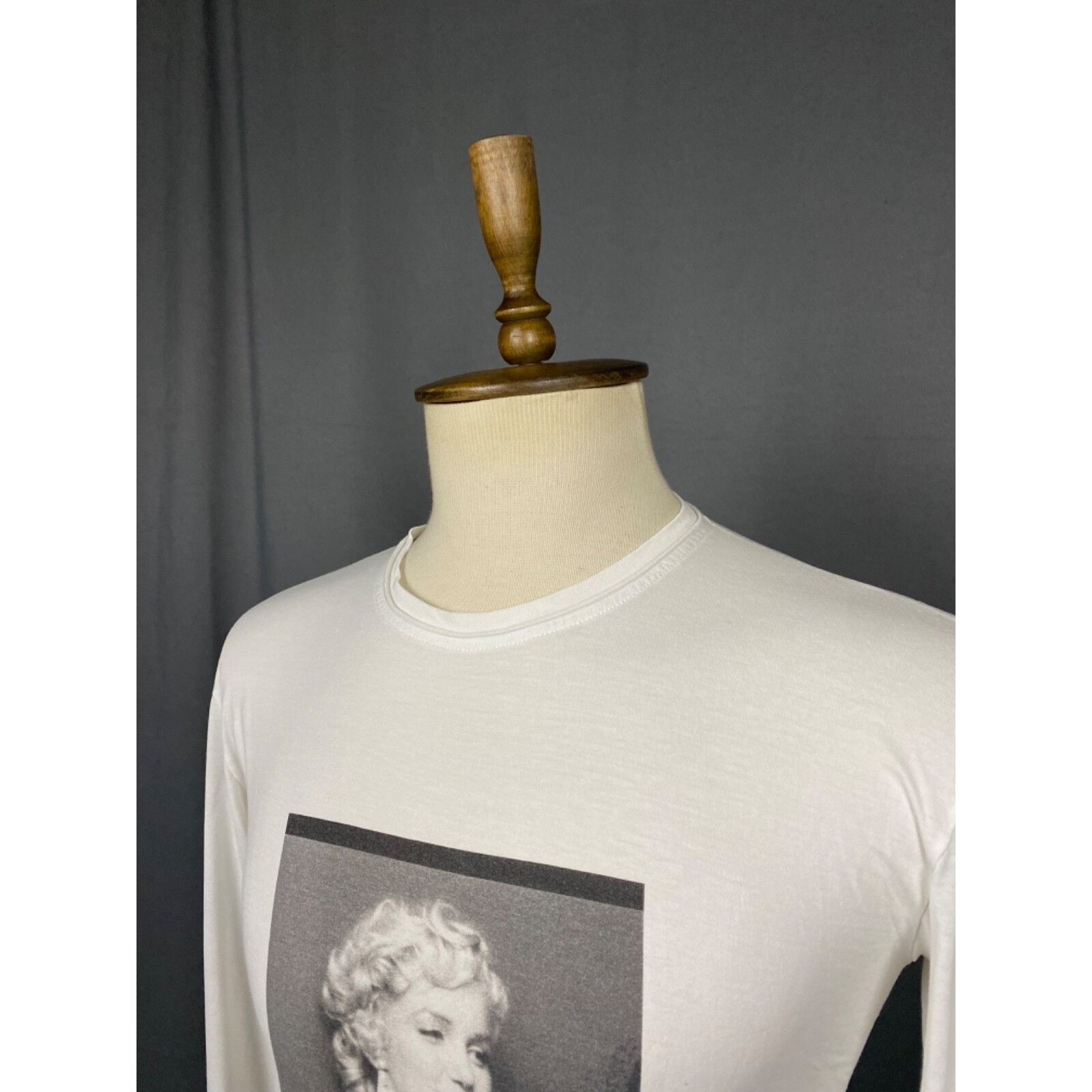 Dolce & Gabbana Dolce&Gabbana Marilyn Monroe Men's White Crewneck Henley Swe Size US M / EU 48-50 / 2 - 5 Thumbnail