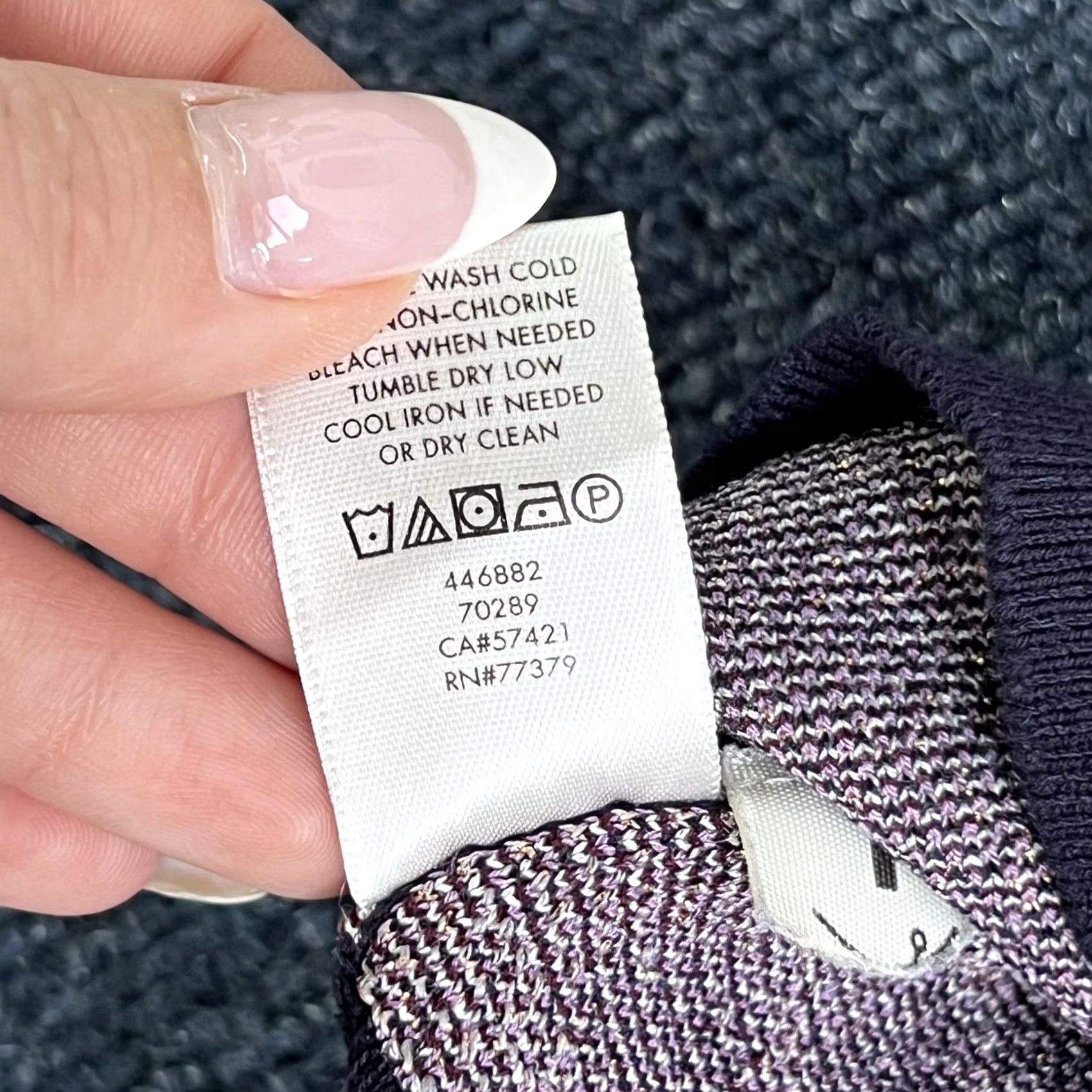 Ann Taylor Ann Taylor Sweater Womens Small Navy Purple Floral Knit Button Cuff Pullover Size S / US 4 / IT 40 - 6 Thumbnail