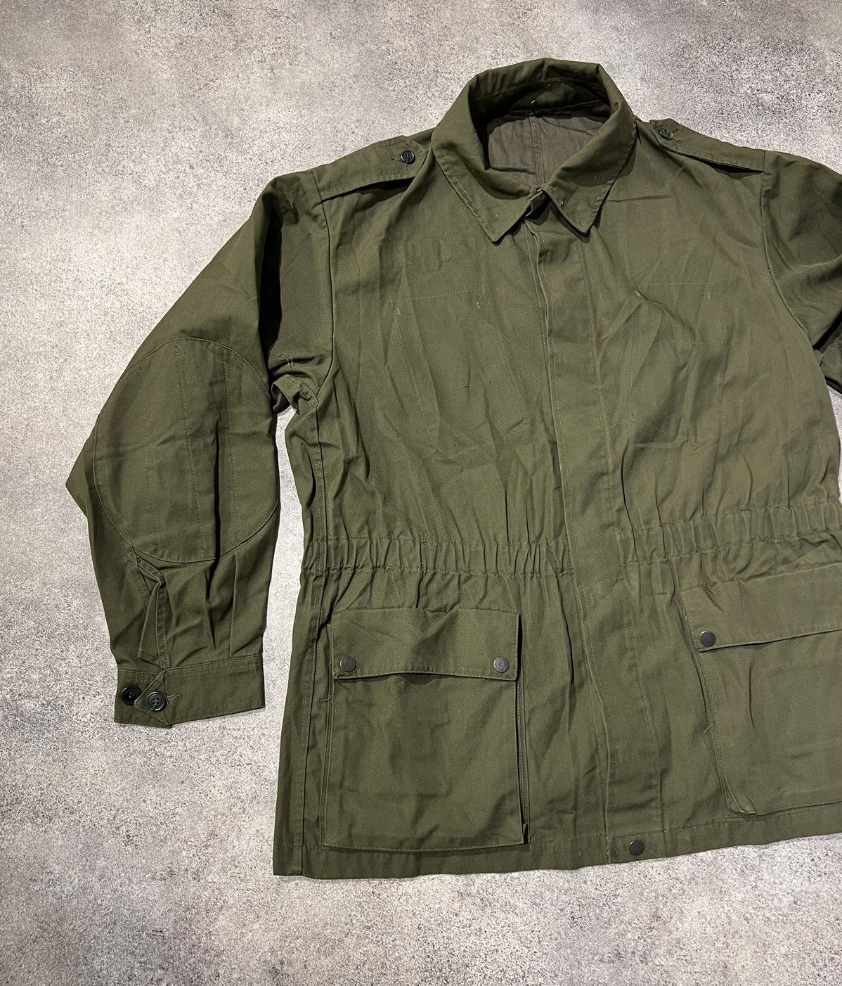 Vintage Vintage military army jacket Size US M / EU 48-50 / 2 - 2 Thumbnail
