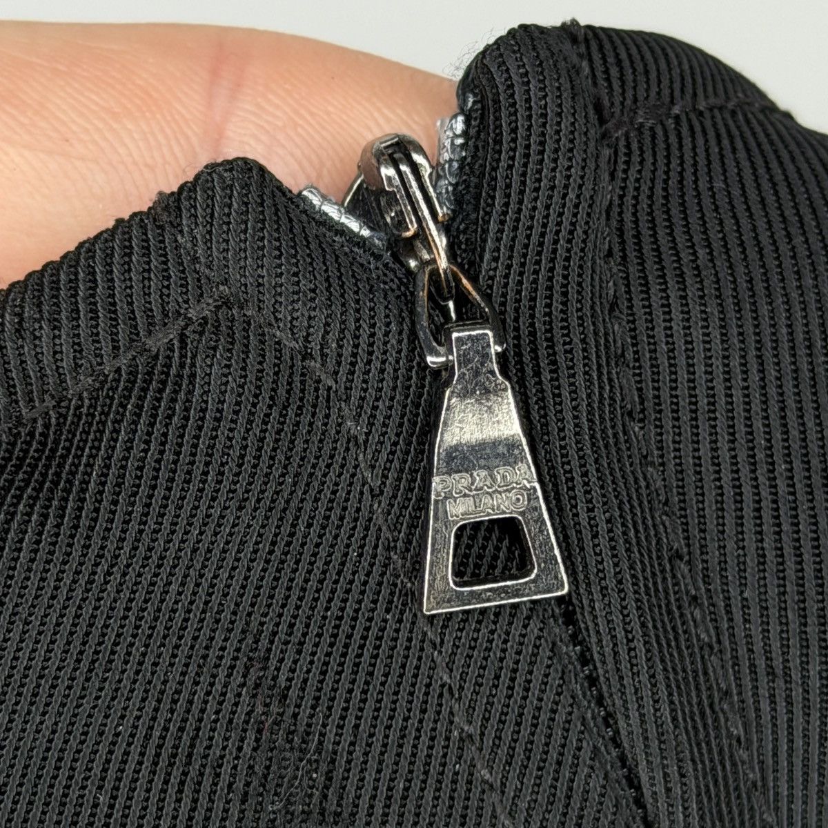 Prada Vintage Prada Skirt Size 32" / US 10 / IT 46 - 8 Thumbnail