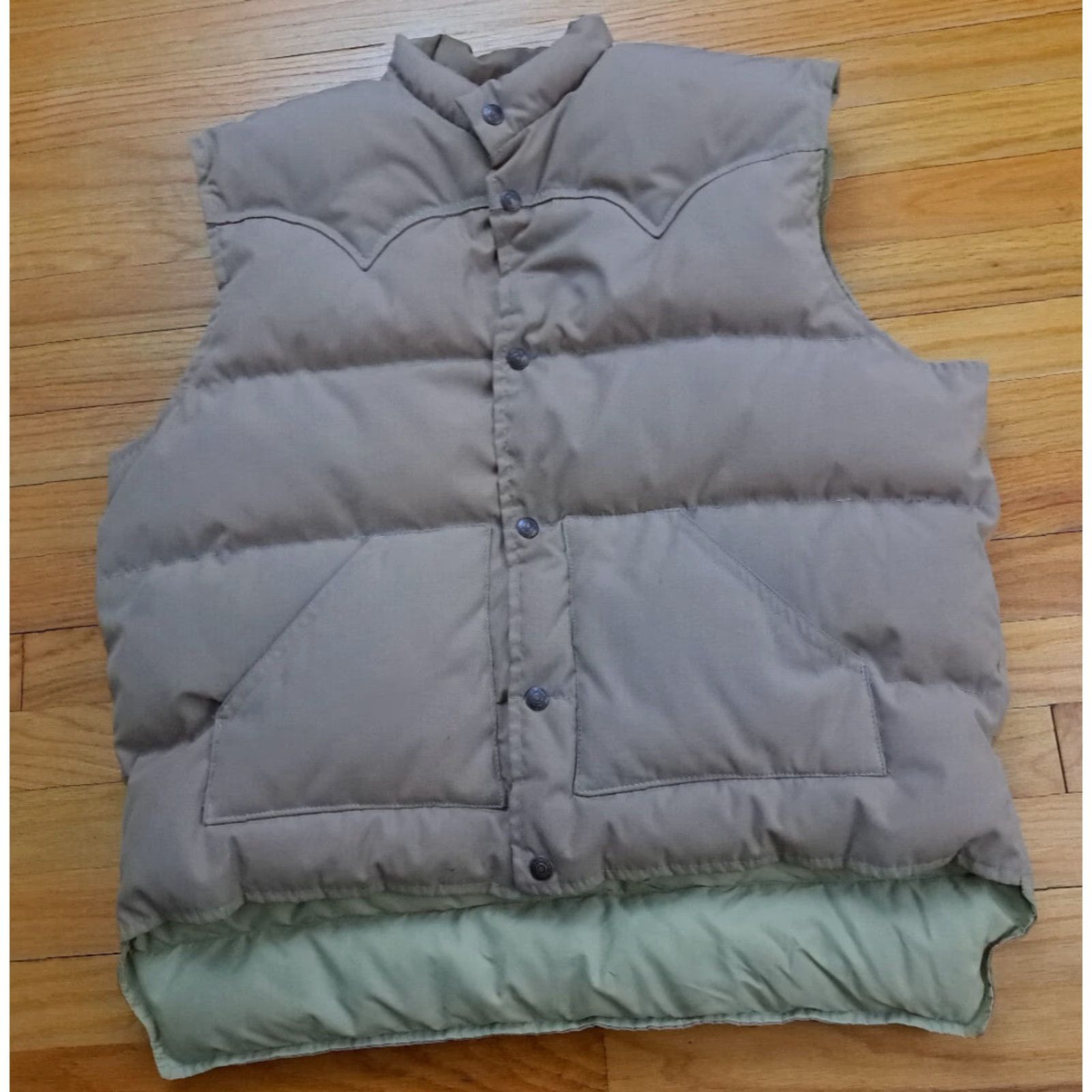 Schott VINTAGE SCHOTT Goose Down Shott X-Large Outdoor Vest Button Tan Brown Puffer Vest Unisex Adults Mens Womens Size US XL / EU 56 / 4 - 3 Thumbnail